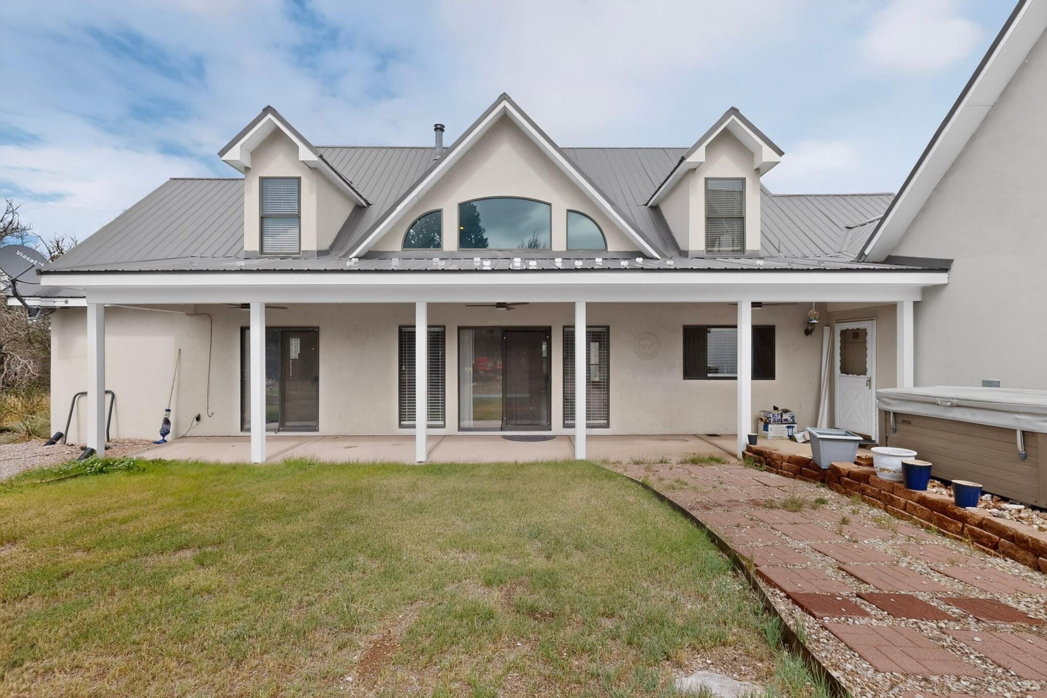 Photo 4 — 4 Quail Run Court