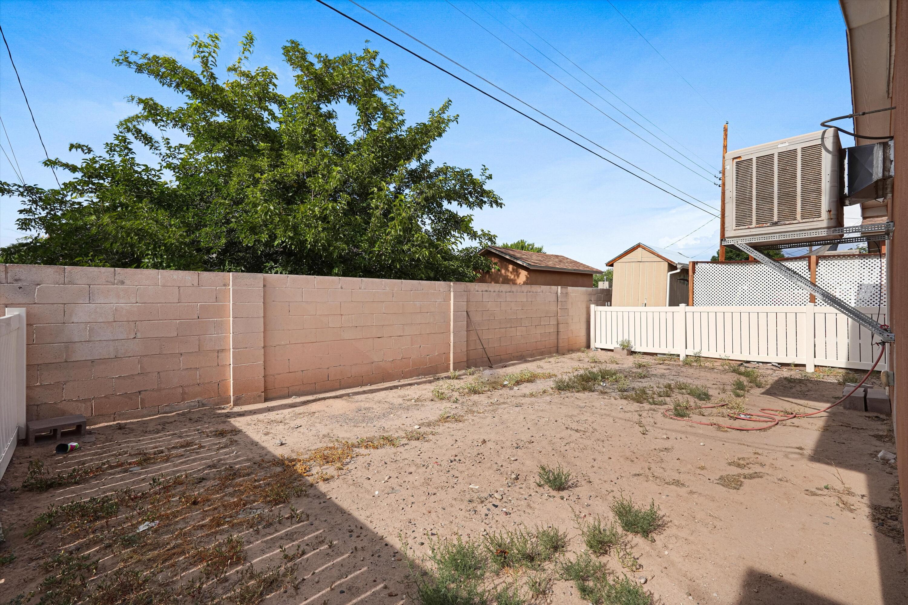 Photo 20 — 6427 Trujillo Road SW
