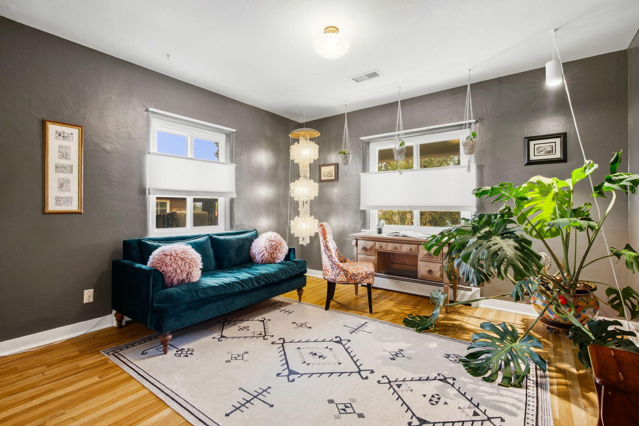 Photo 12 — 1009 Adams Street SE