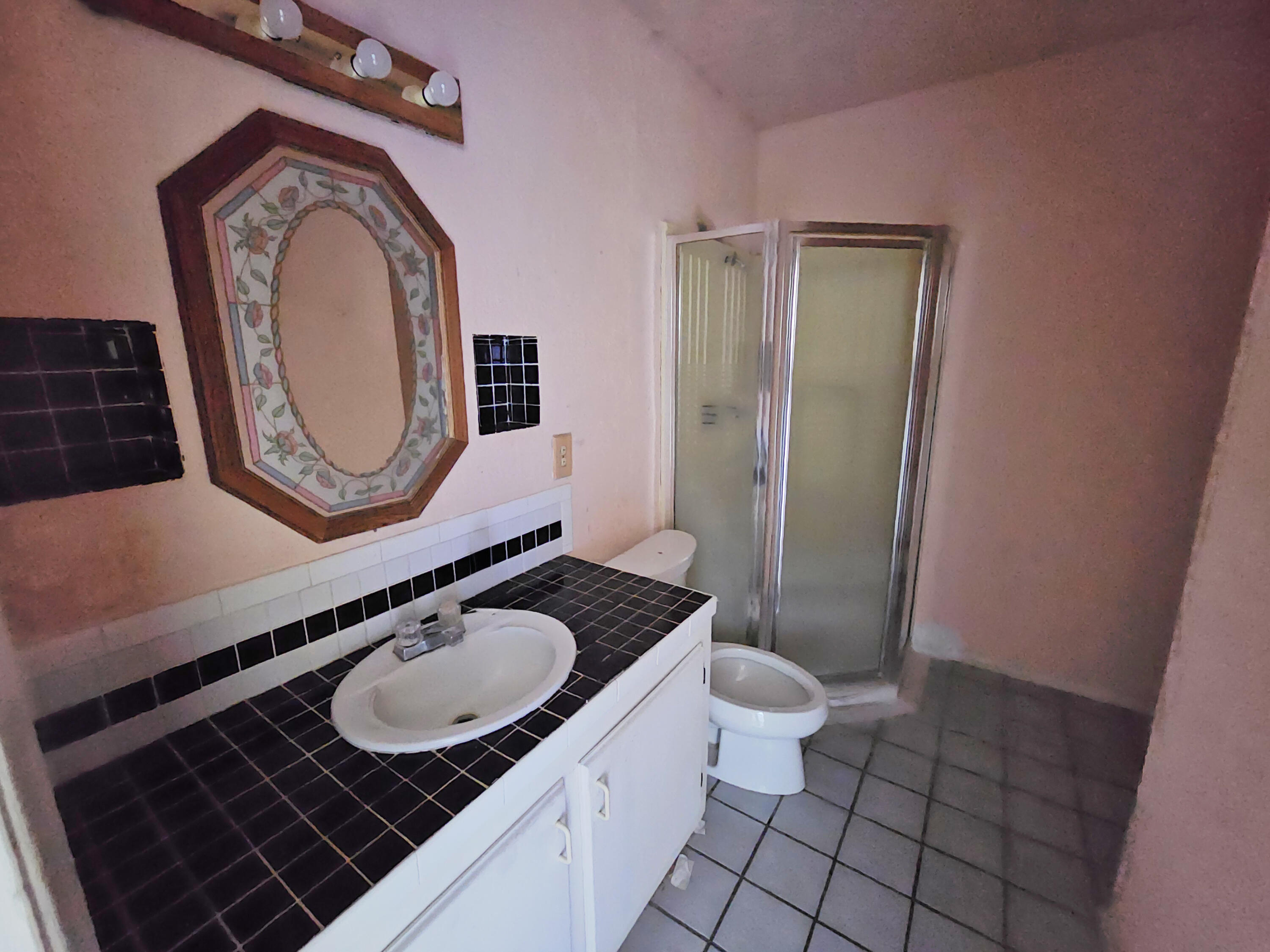 Photo 7 — 2109 Stanford Drive SE