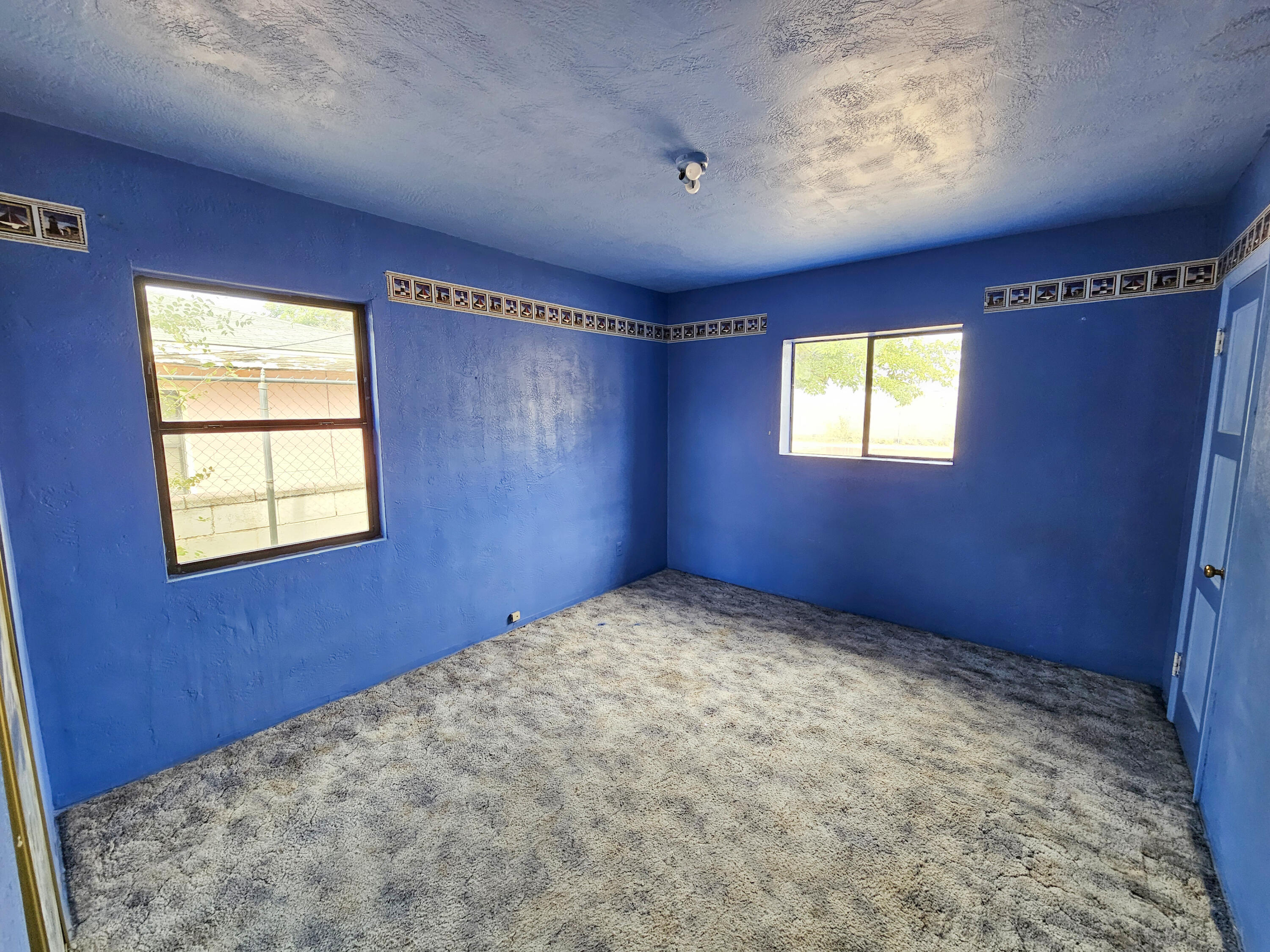 Photo 12 — 2109 Stanford Drive SE