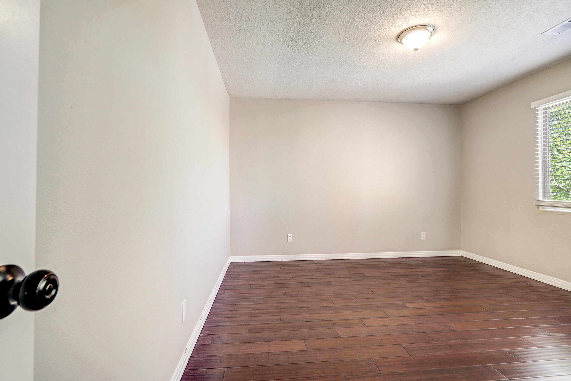 Photo 4 — 10400 Toscana Street NW