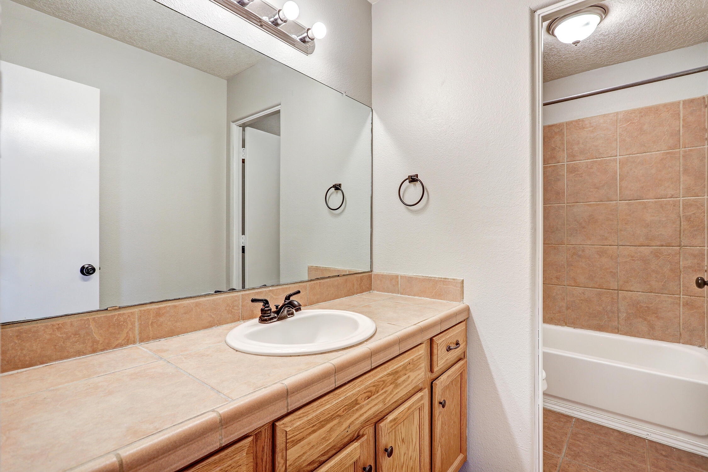 Photo 6 — 10400 Toscana Street NW