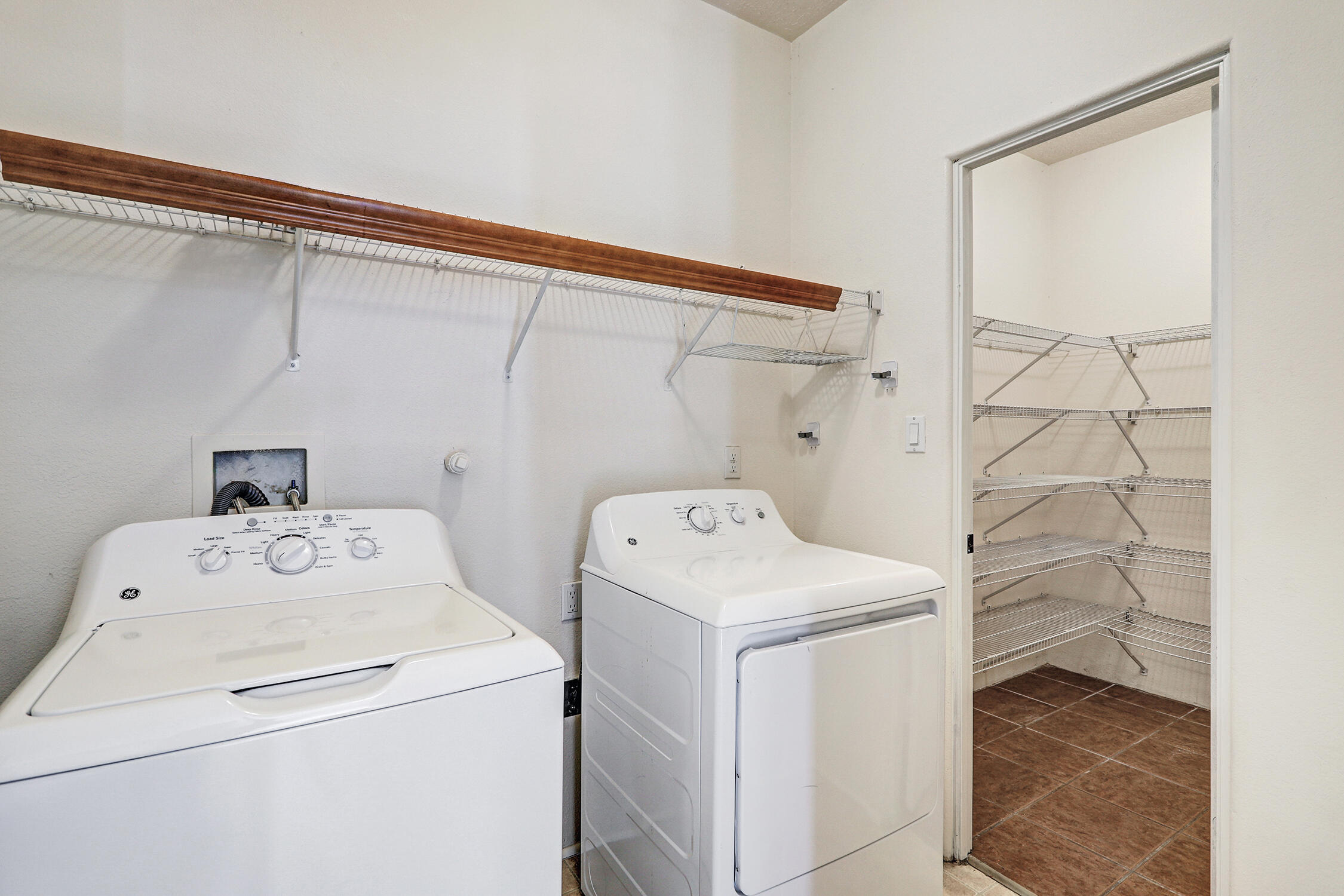 Photo 7 — 10400 Toscana Street NW