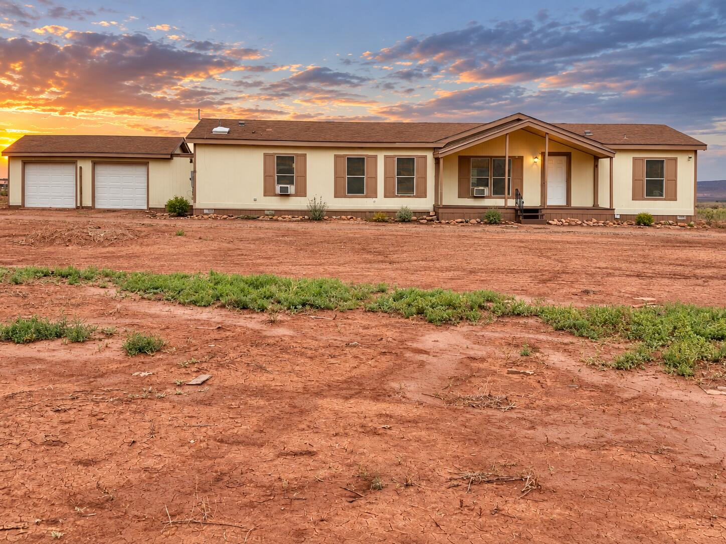 39 Amigo Avenue, Laguna, NM 87026