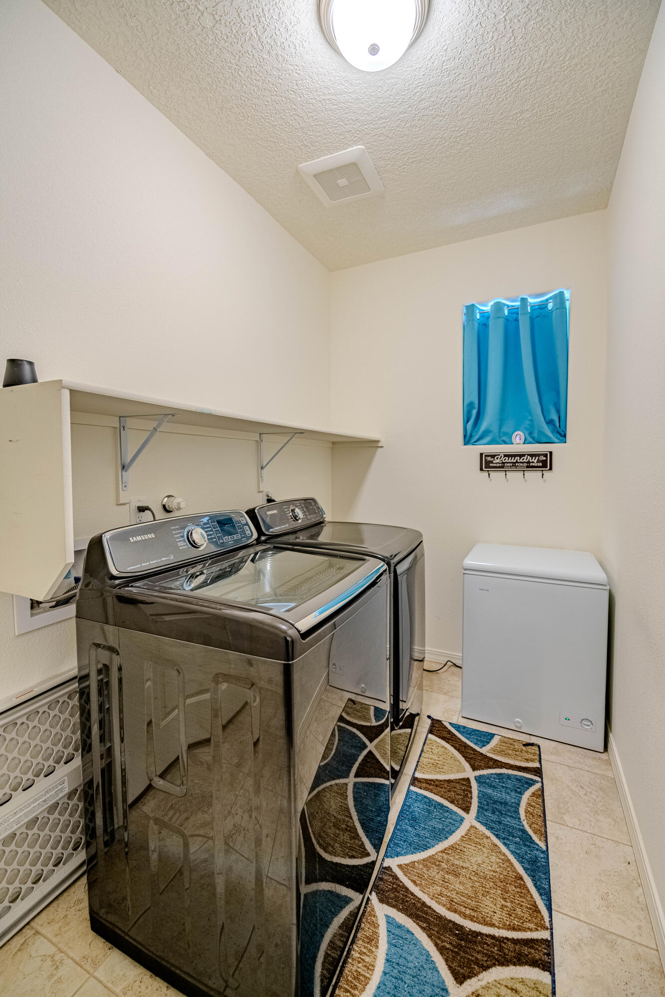 Photo 17 — 240 Rio Chama Circle SW