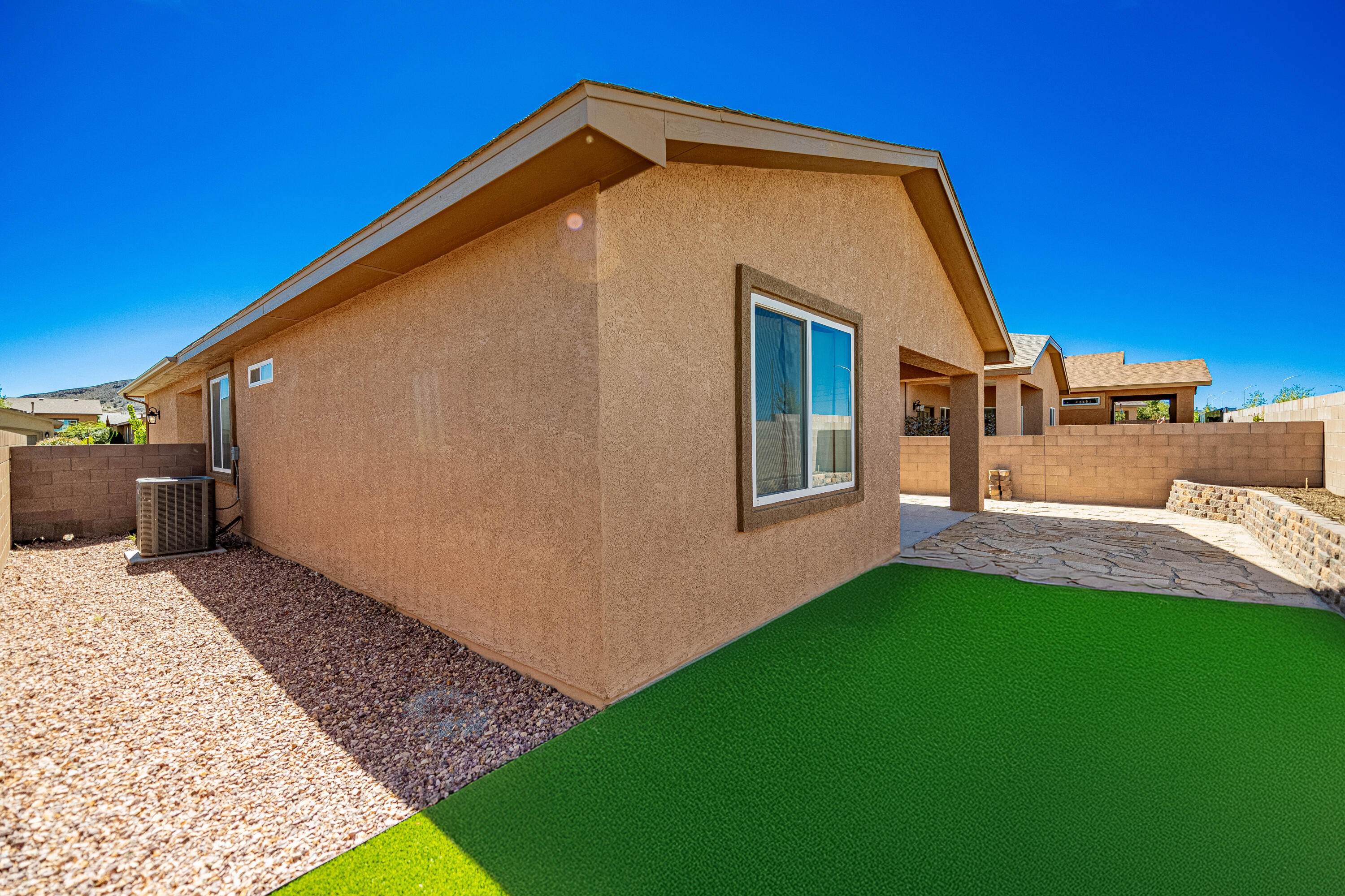 Photo 11 — 240 Rio Chama Circle SW