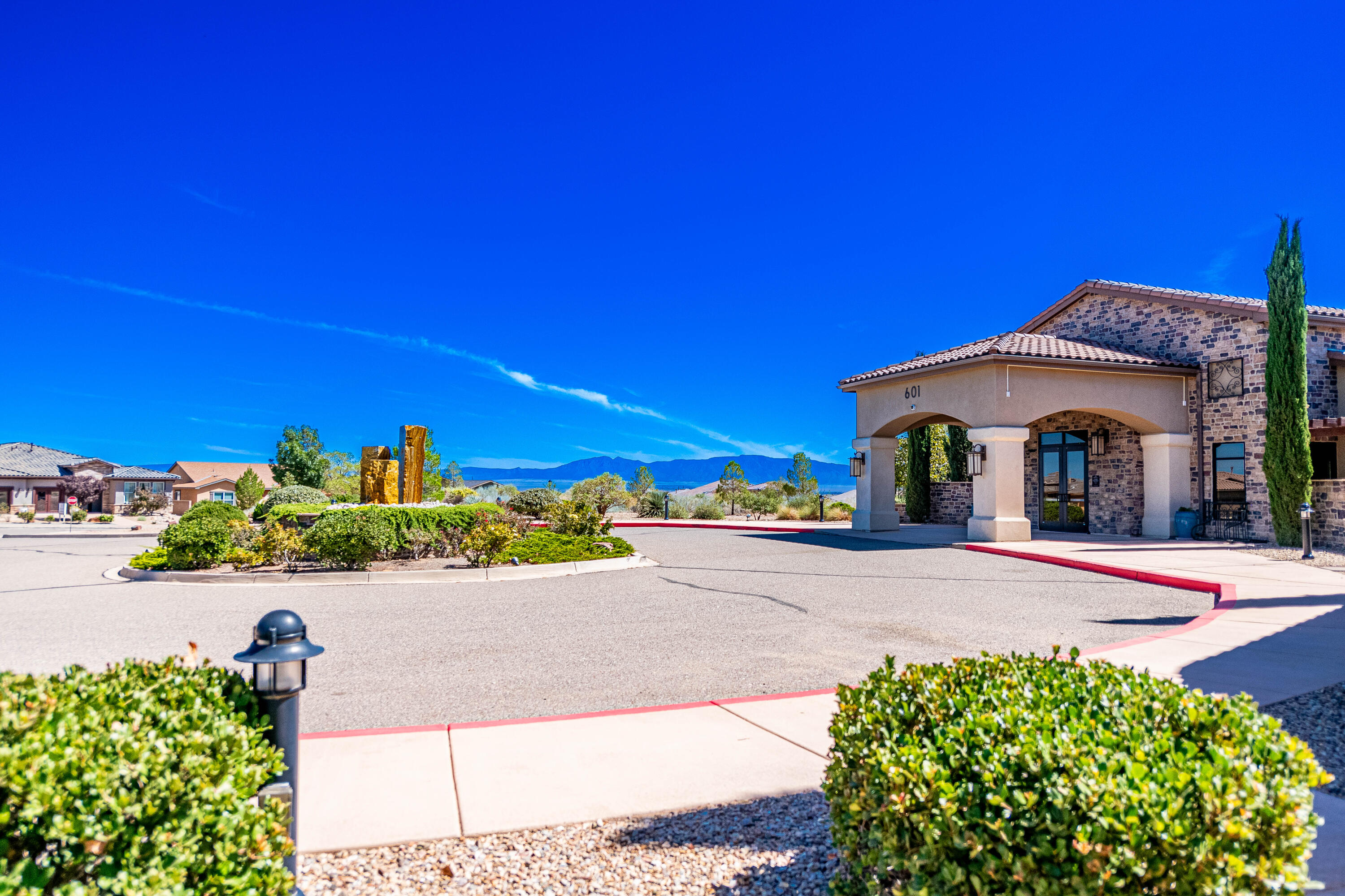 Photo 8 — 240 Rio Chama Circle SW