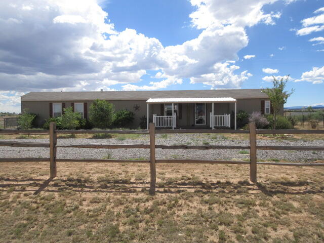 17 Capitan Street, Moriarty, NM 87035