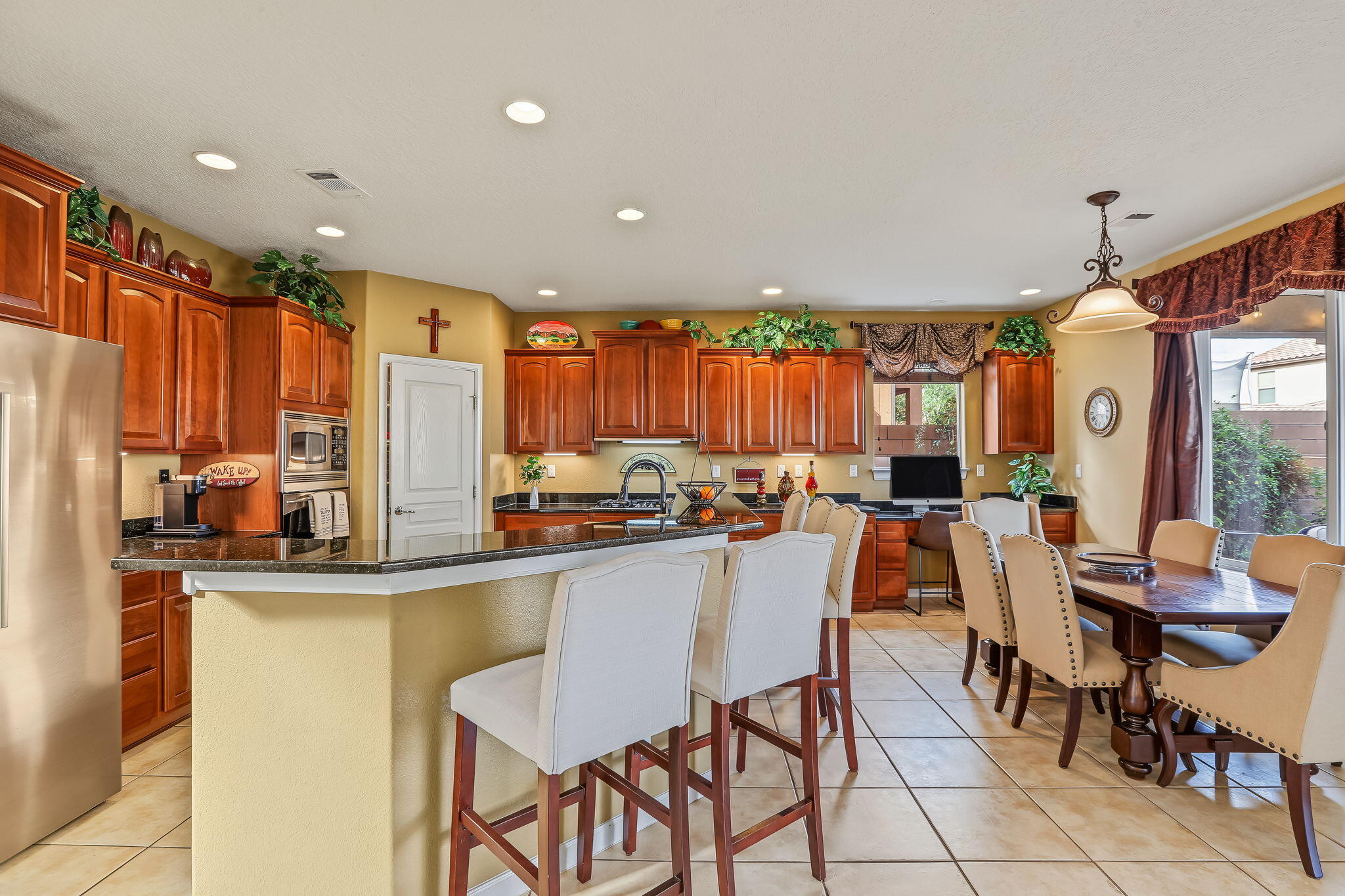 Photo 3 — 42 Los Miradores Drive NE