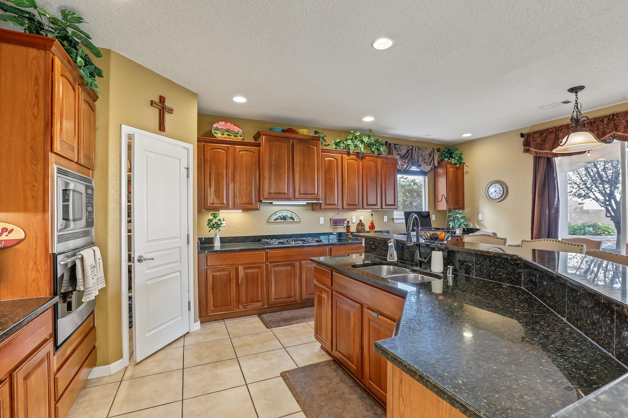 Photo 6 — 42 Los Miradores Drive NE