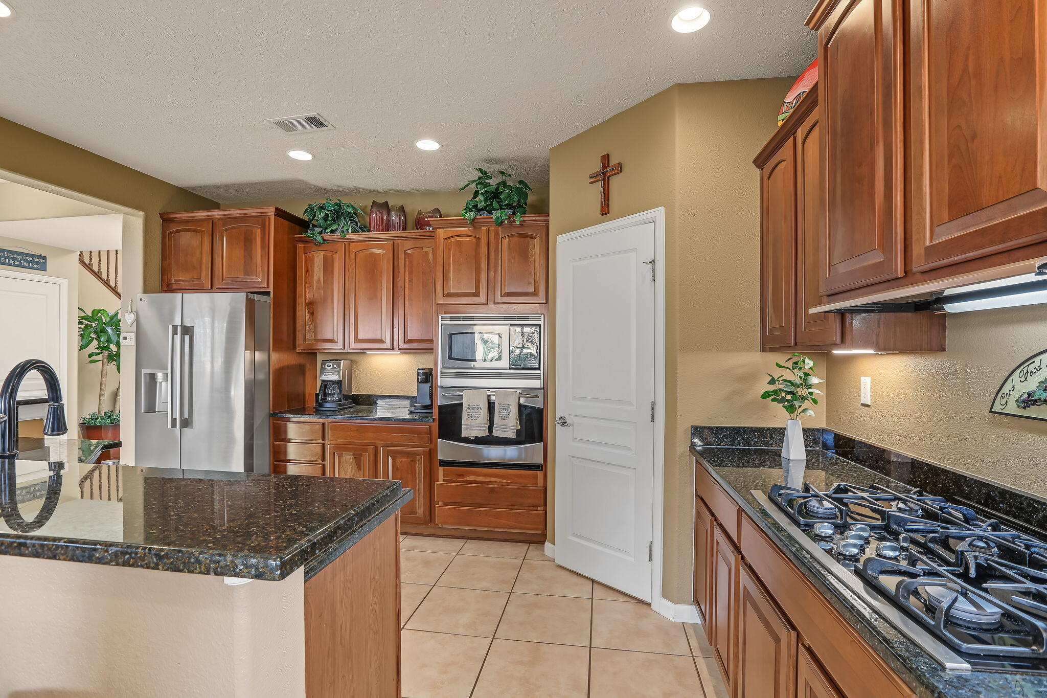 Photo 8 — 42 Los Miradores Drive NE