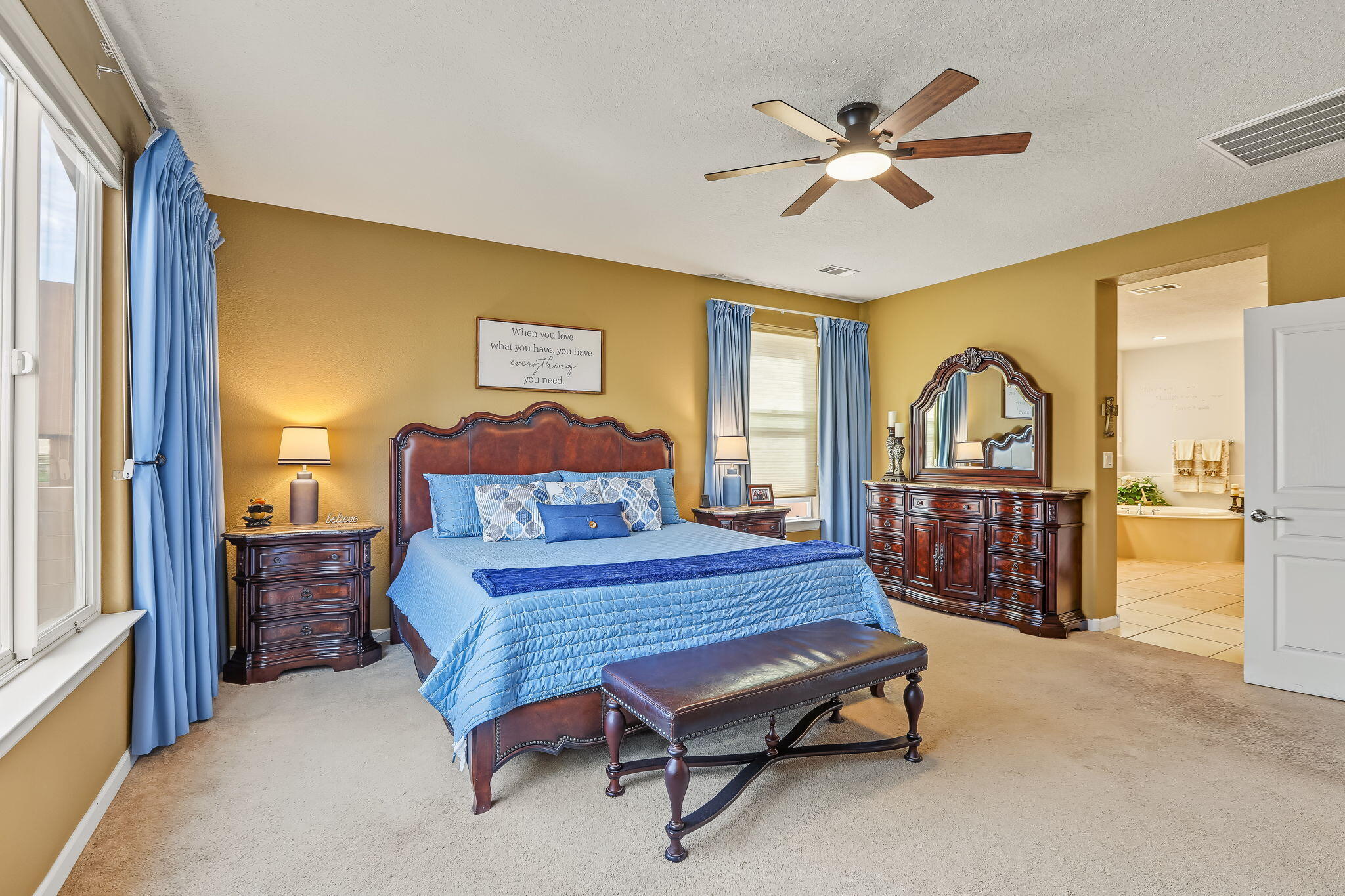 Photo 11 — 42 Los Miradores Drive NE