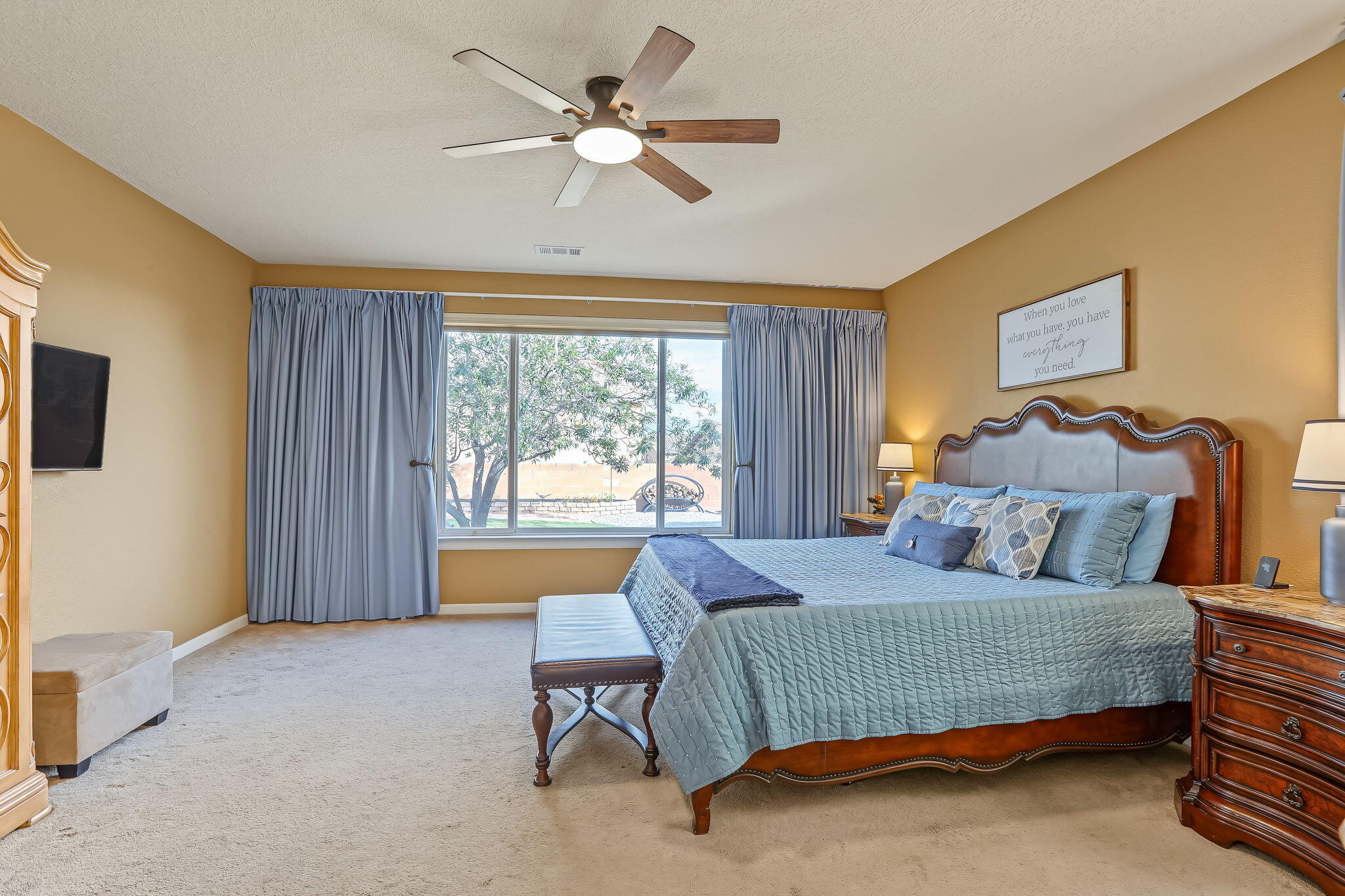 Photo 12 — 42 Los Miradores Drive NE