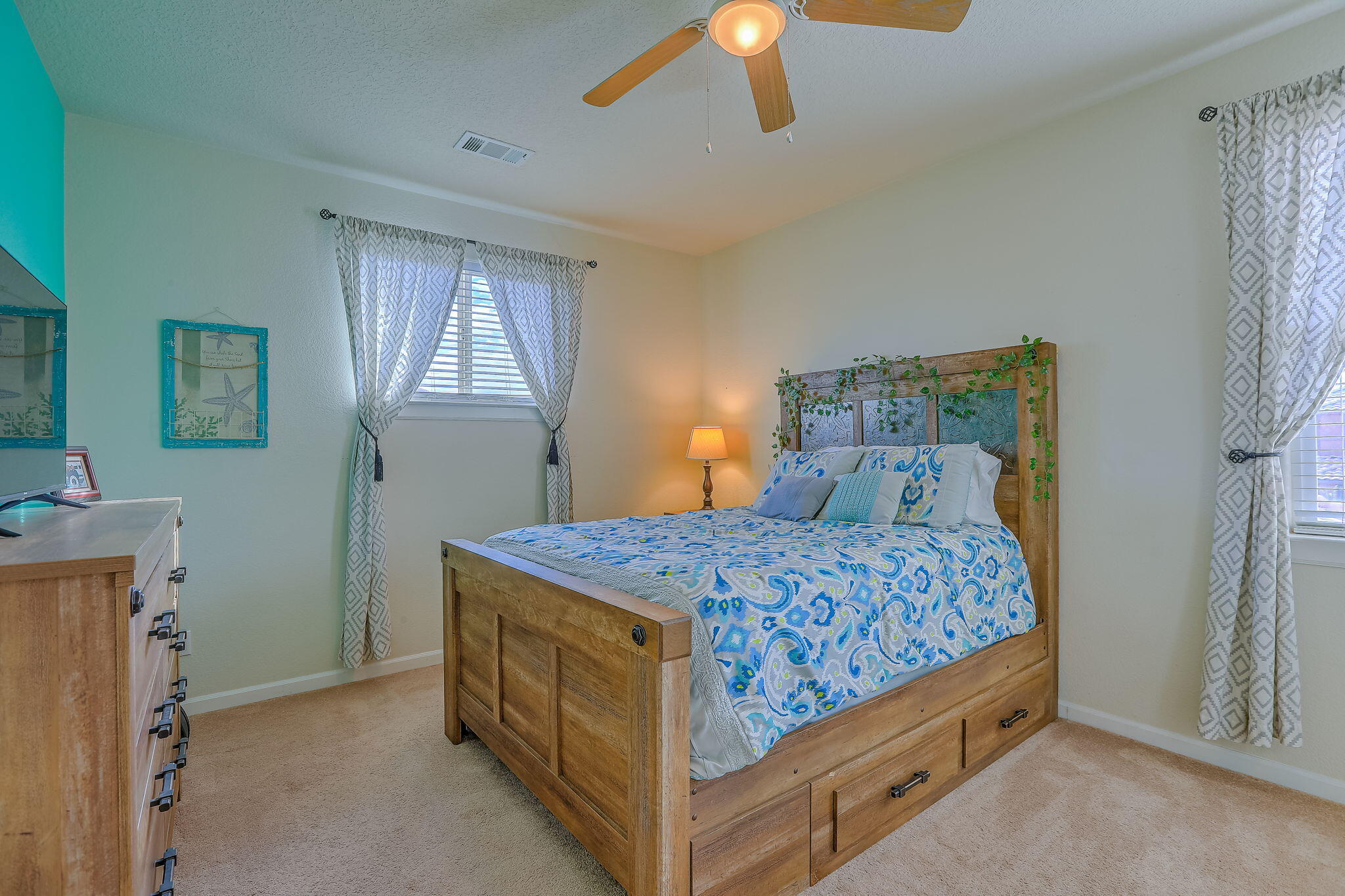 Photo 17 — 42 Los Miradores Drive NE