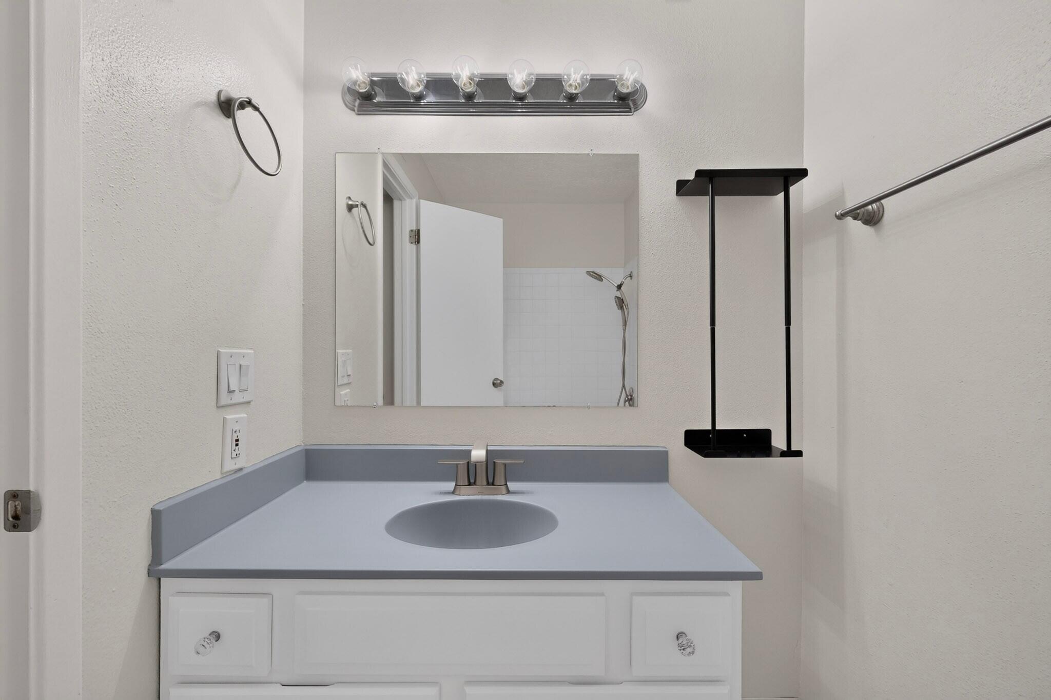 Photo 16 — 3845 Montgomery Boulevard NE APT 925