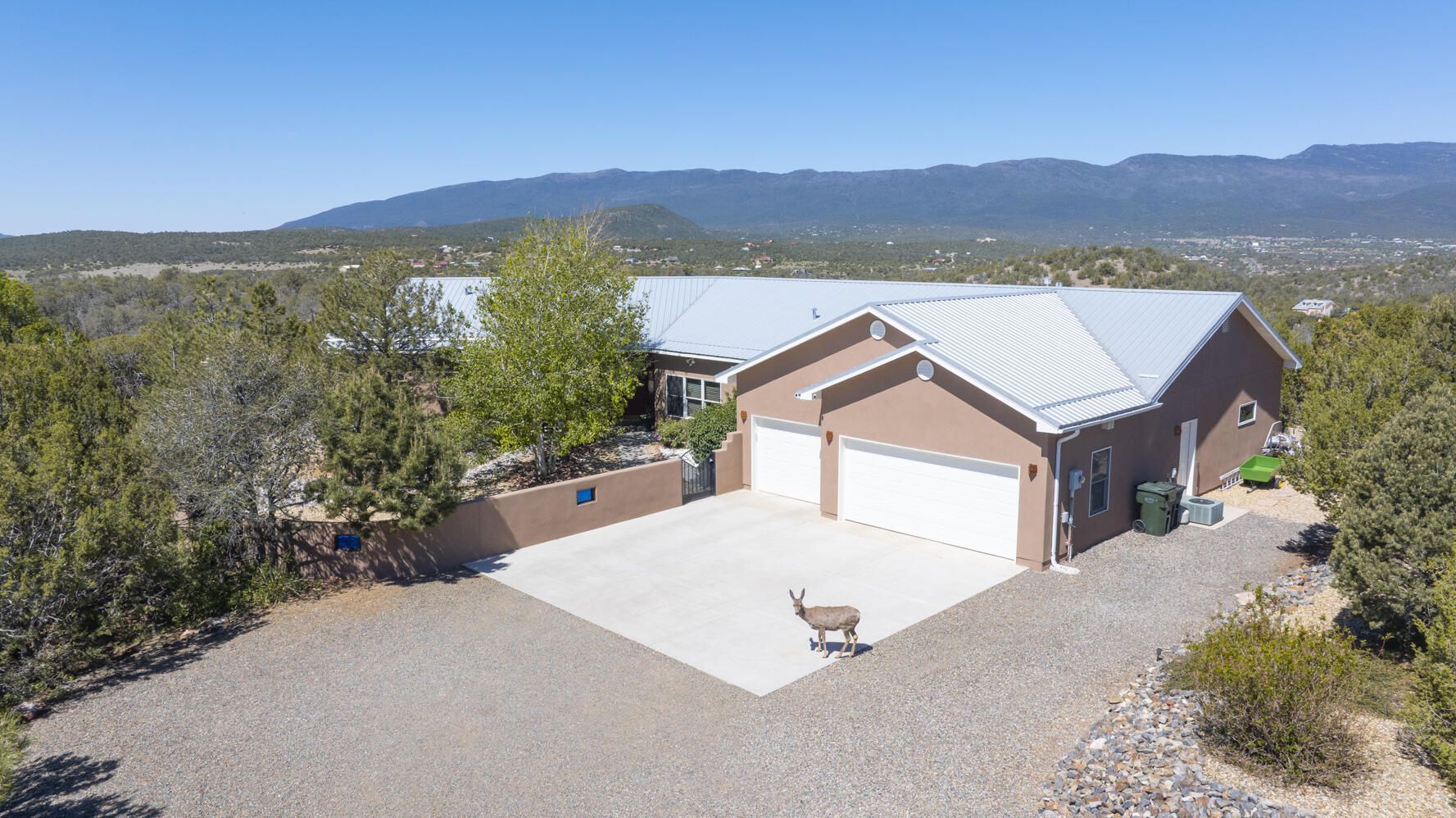 29 Conquest Court, Sandia Park, NM 87047