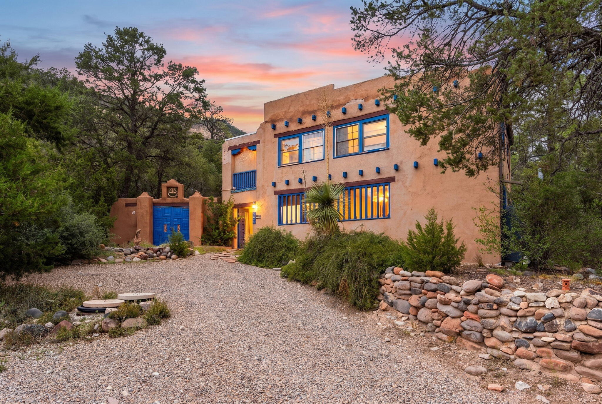 575 Redondo Road, Jemez Springs, NM 87025
