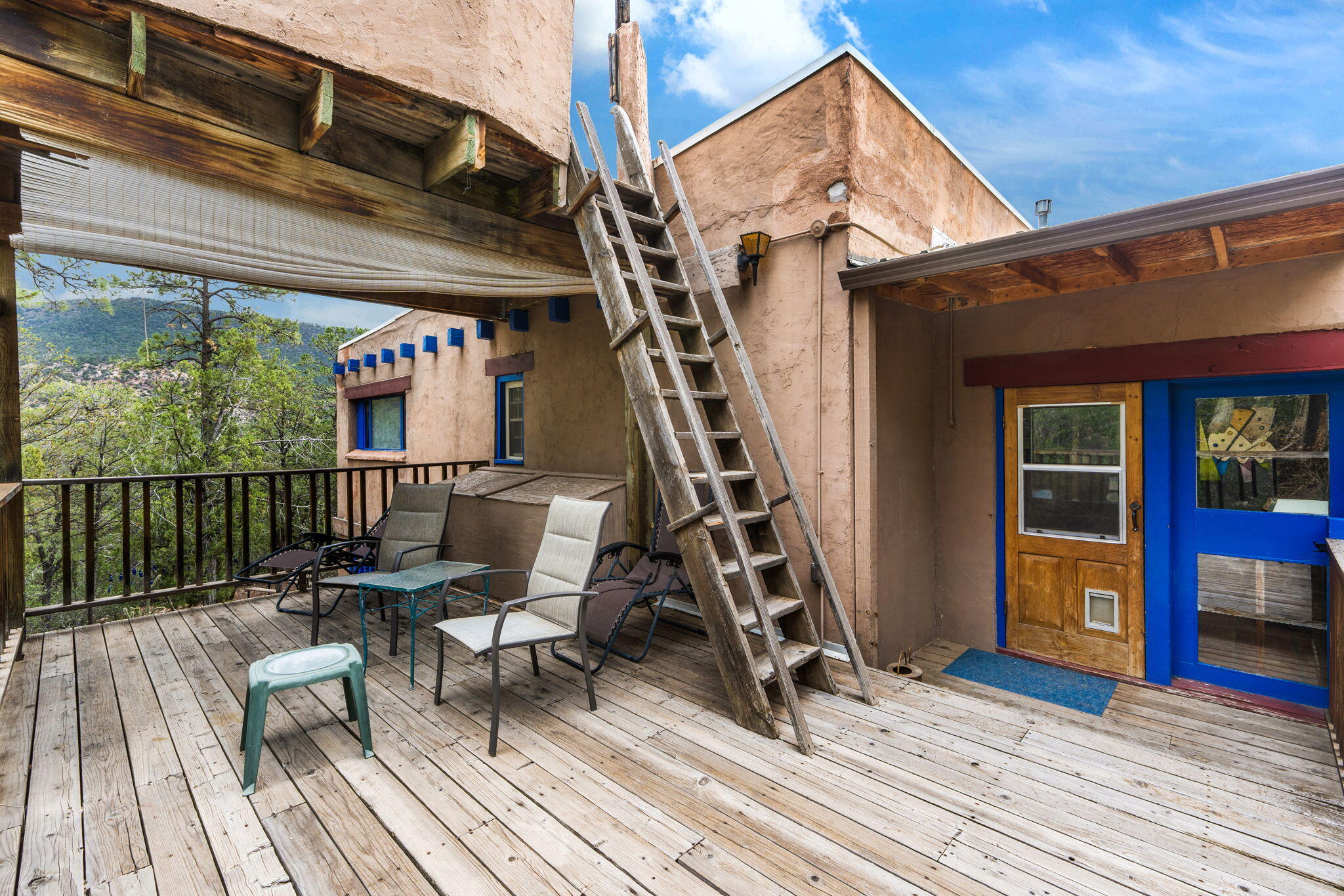 Photo 2 — 575 Redondo Road
