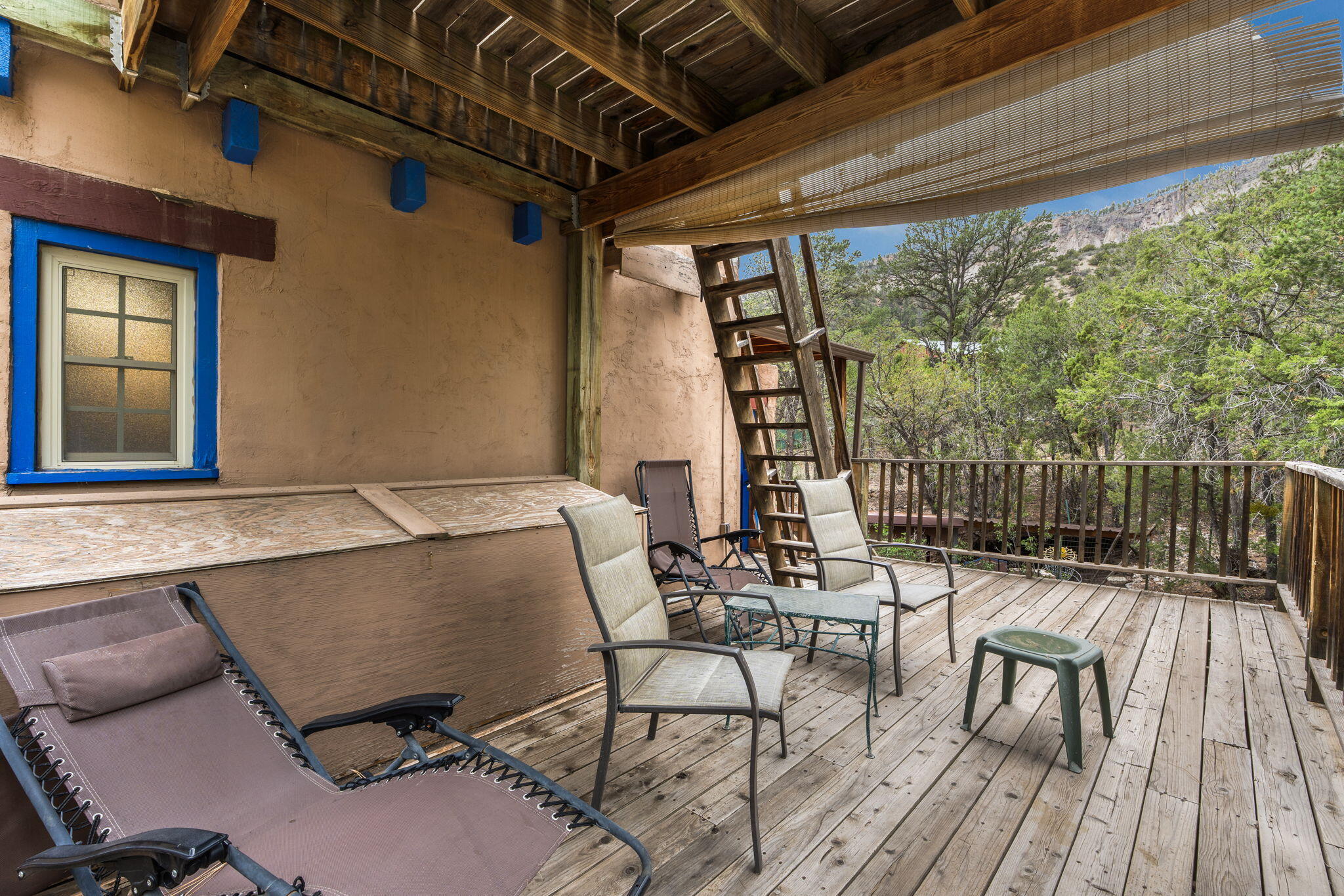 Photo 3 — 575 Redondo Road