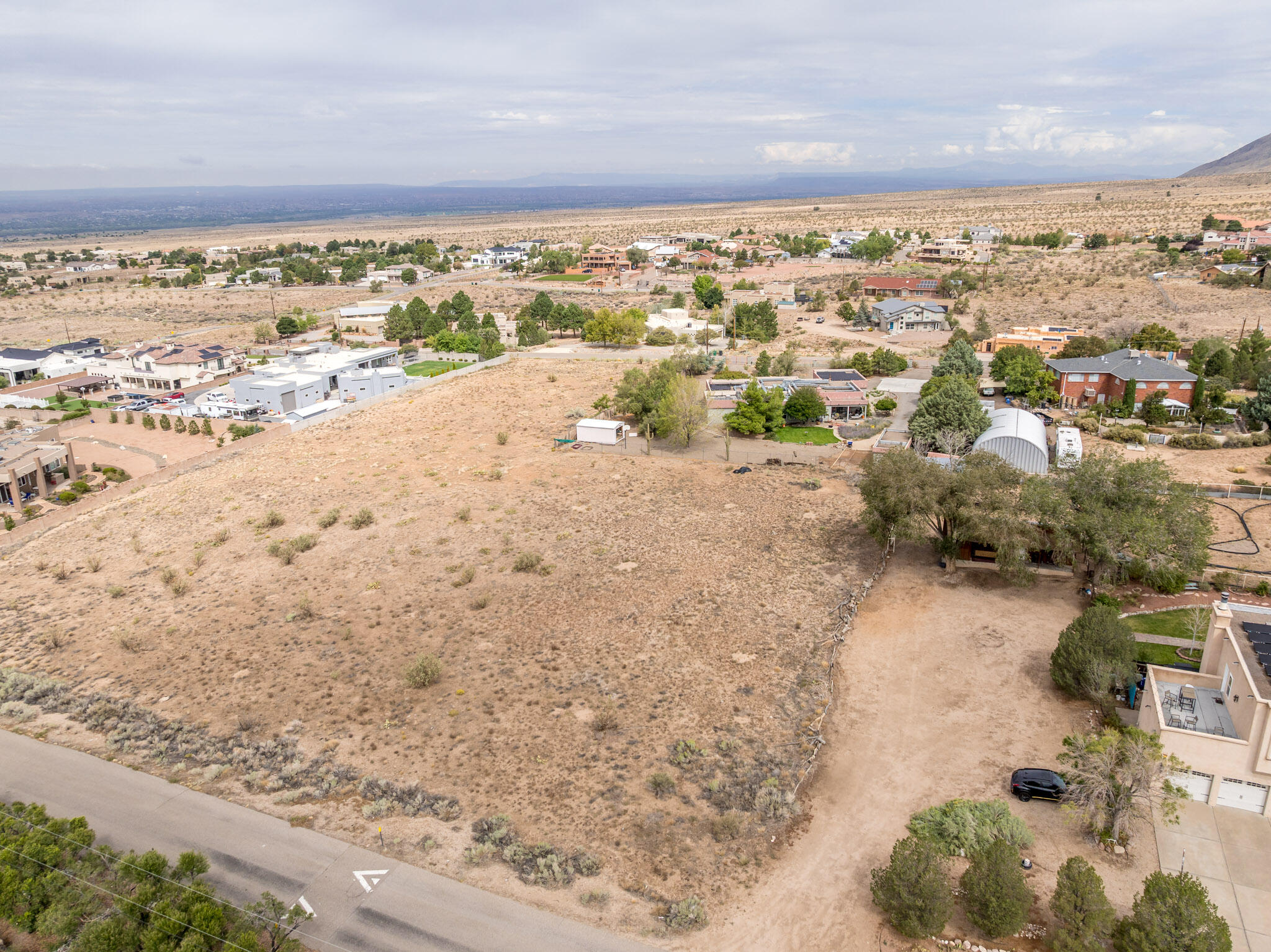 Photo 6 —  Modesto Avenue NE
