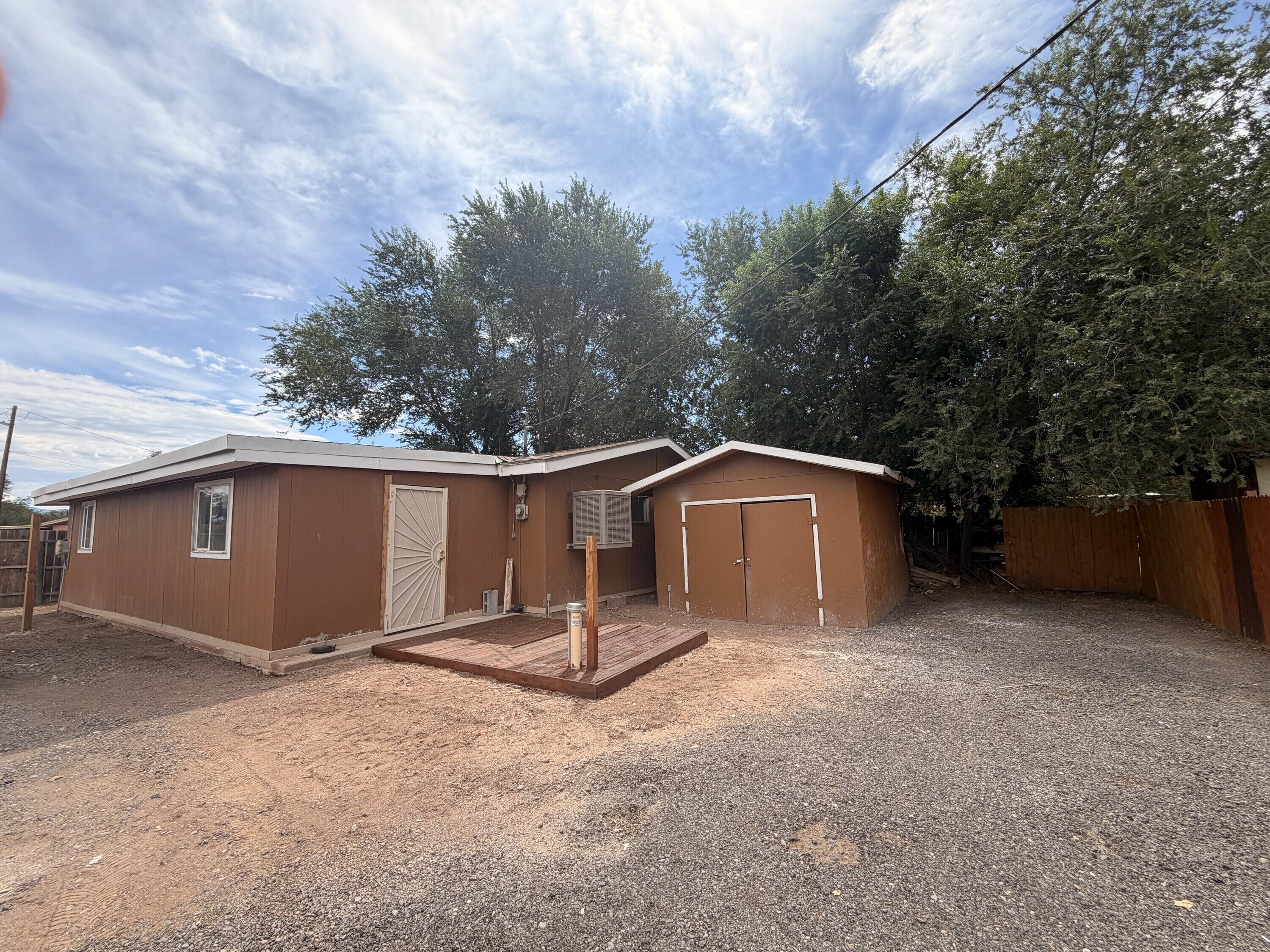 18B Gurule Road, Peralta, NM 87042