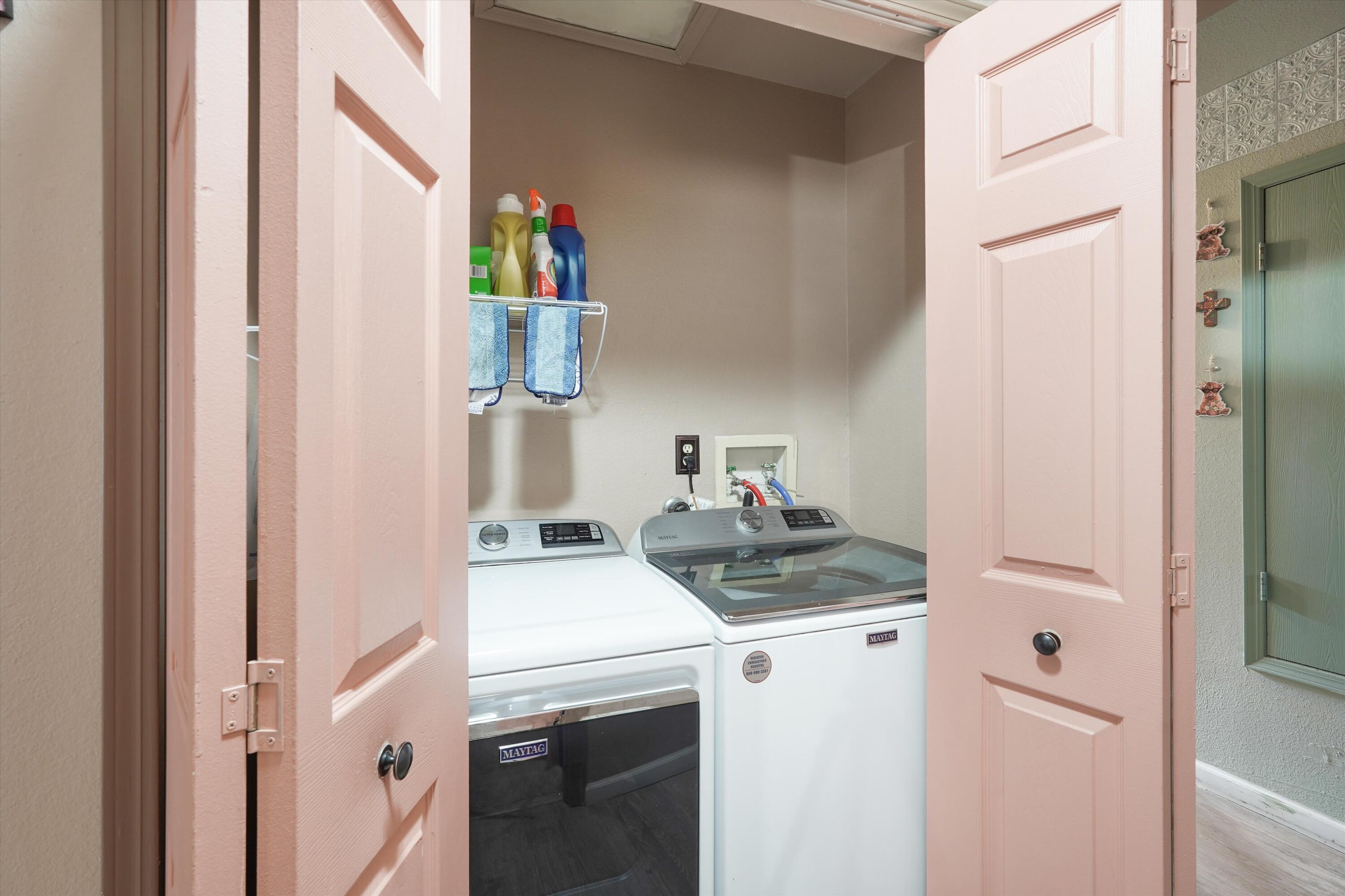 Photo 2 — 451 Stallion Road SE