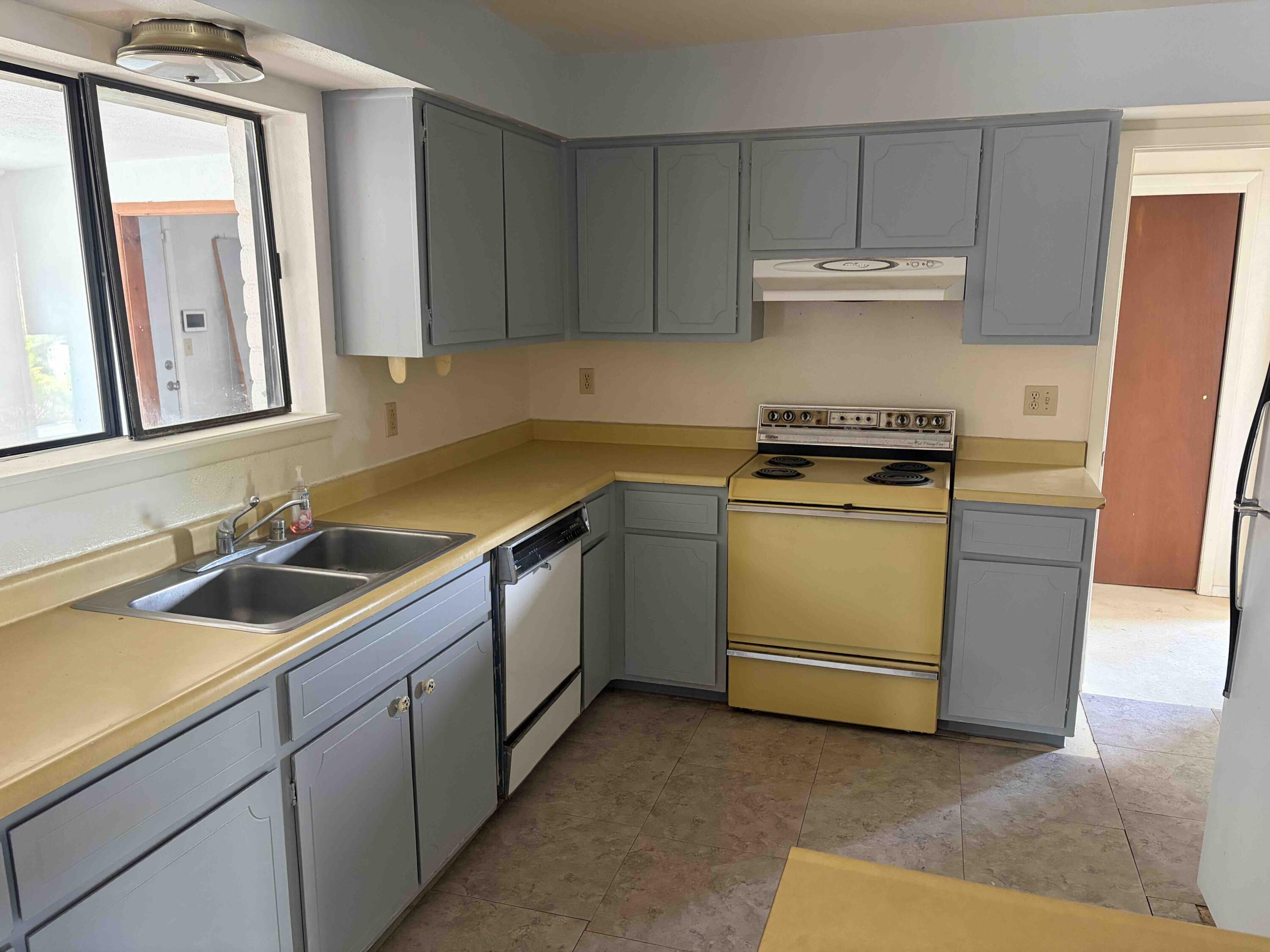 Photo 2 — 123 Garden Circle