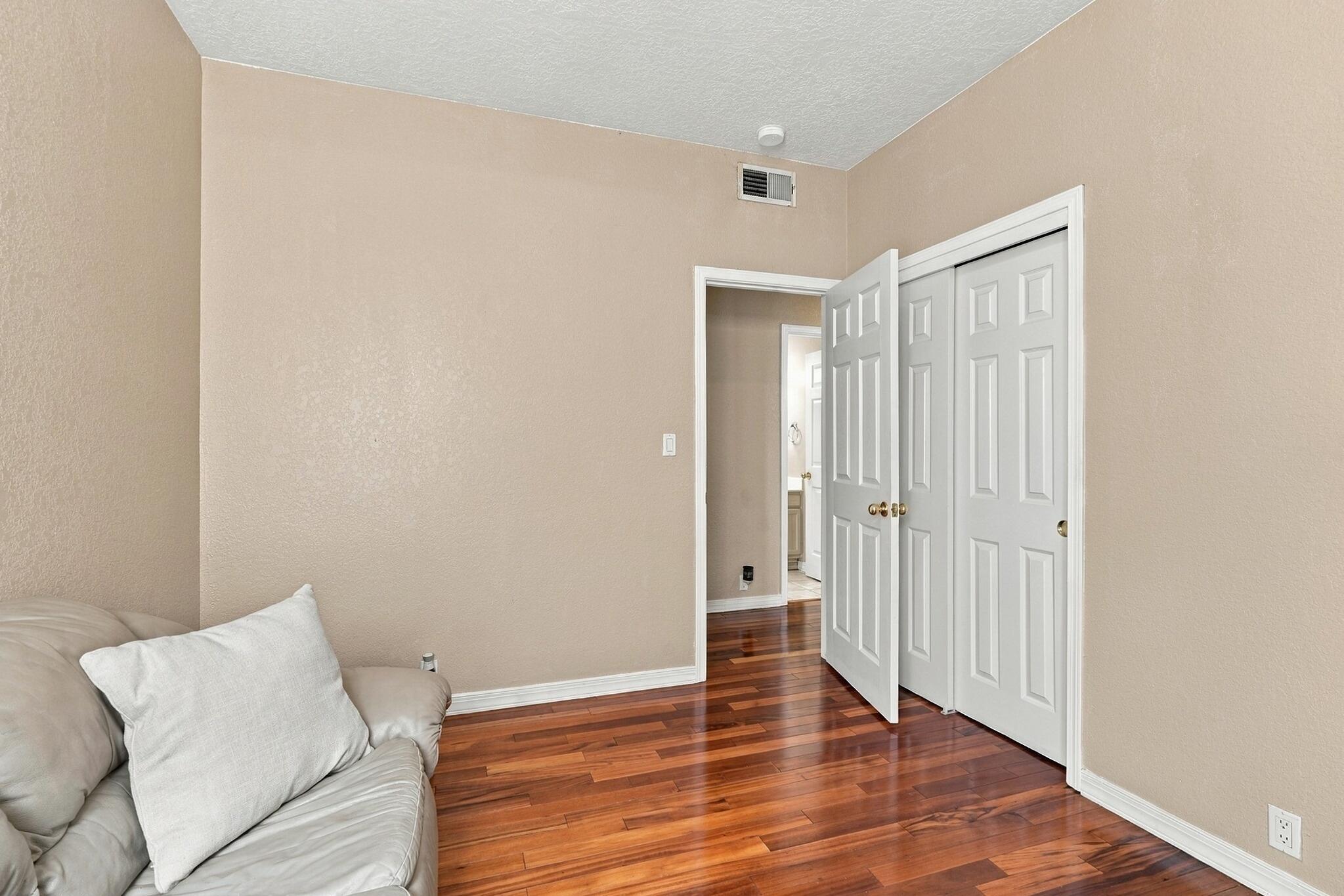 Photo 2 — 5300 Apollo Drive NW