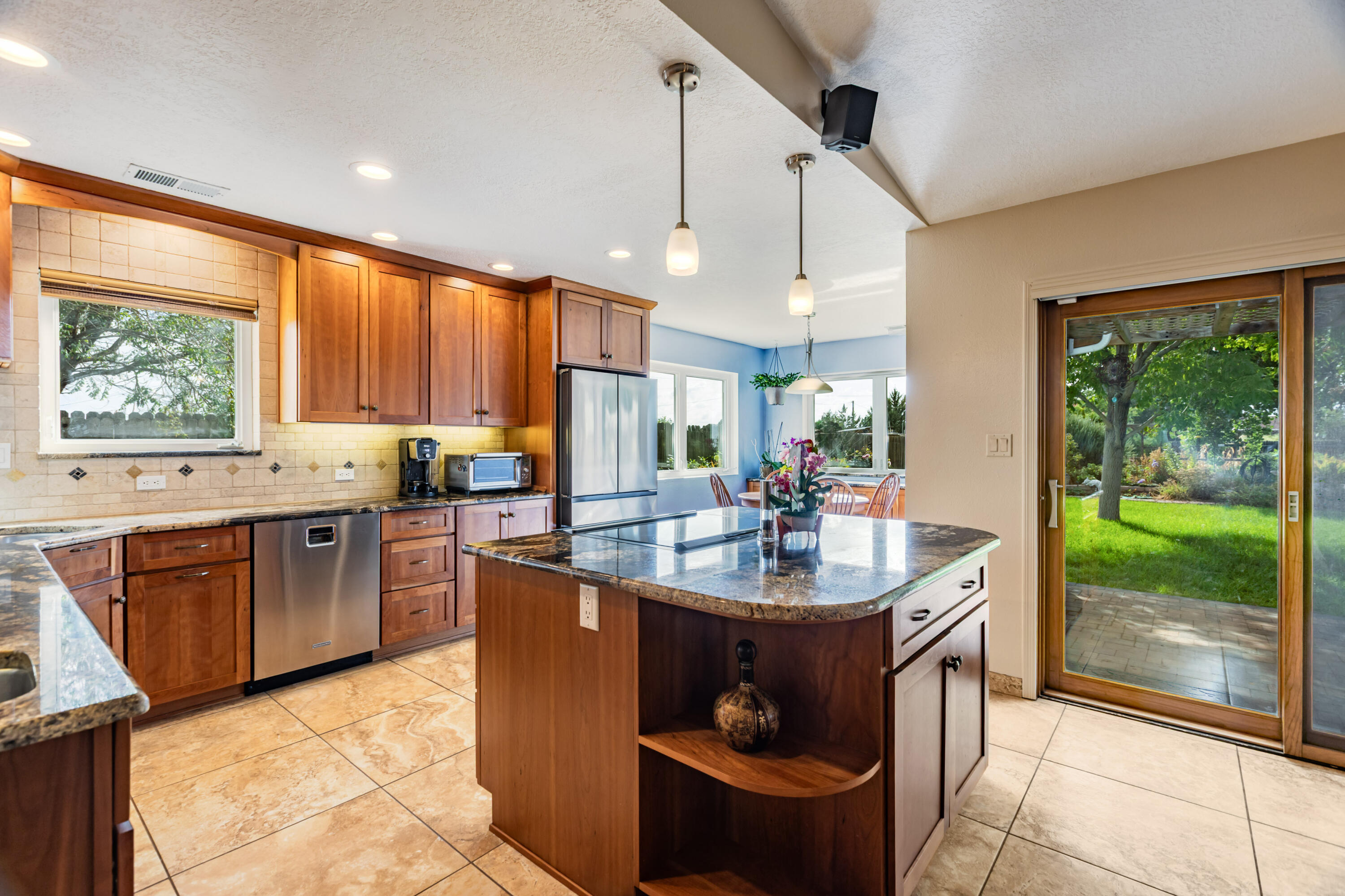 Photo 15 — 1805 33rd Street SE