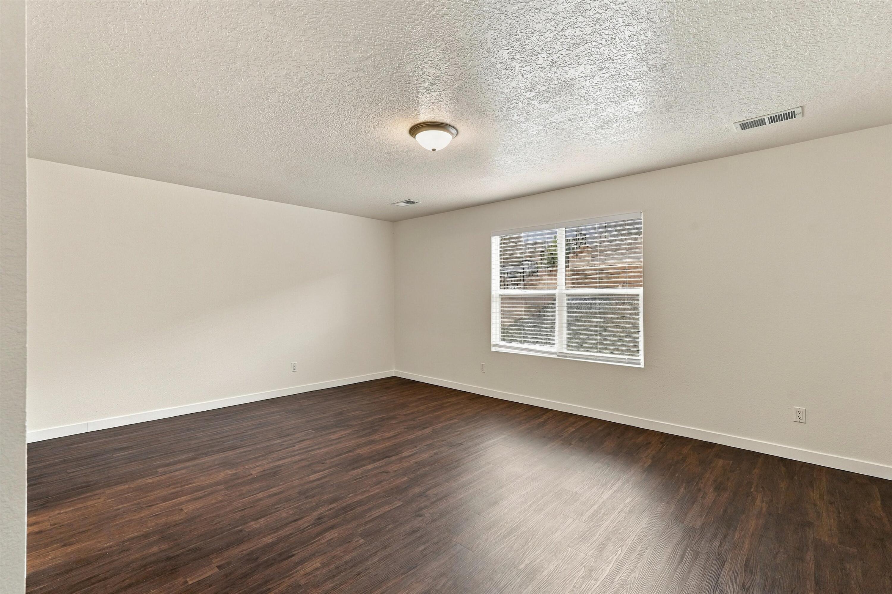 Photo 11 — 1740 Sierra Norte Loop NE