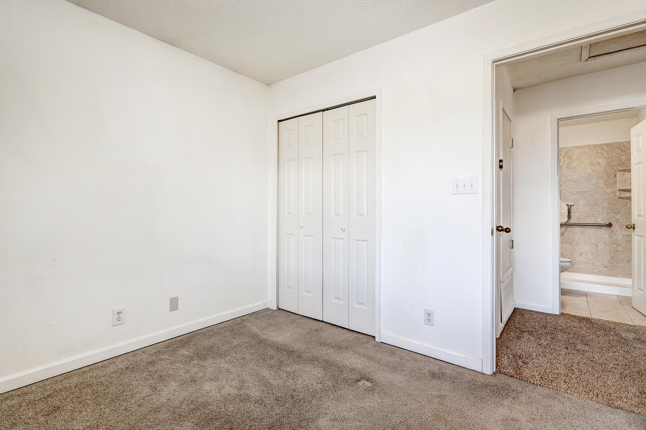 Photo 13 — 2176 High Desert Circle NE
