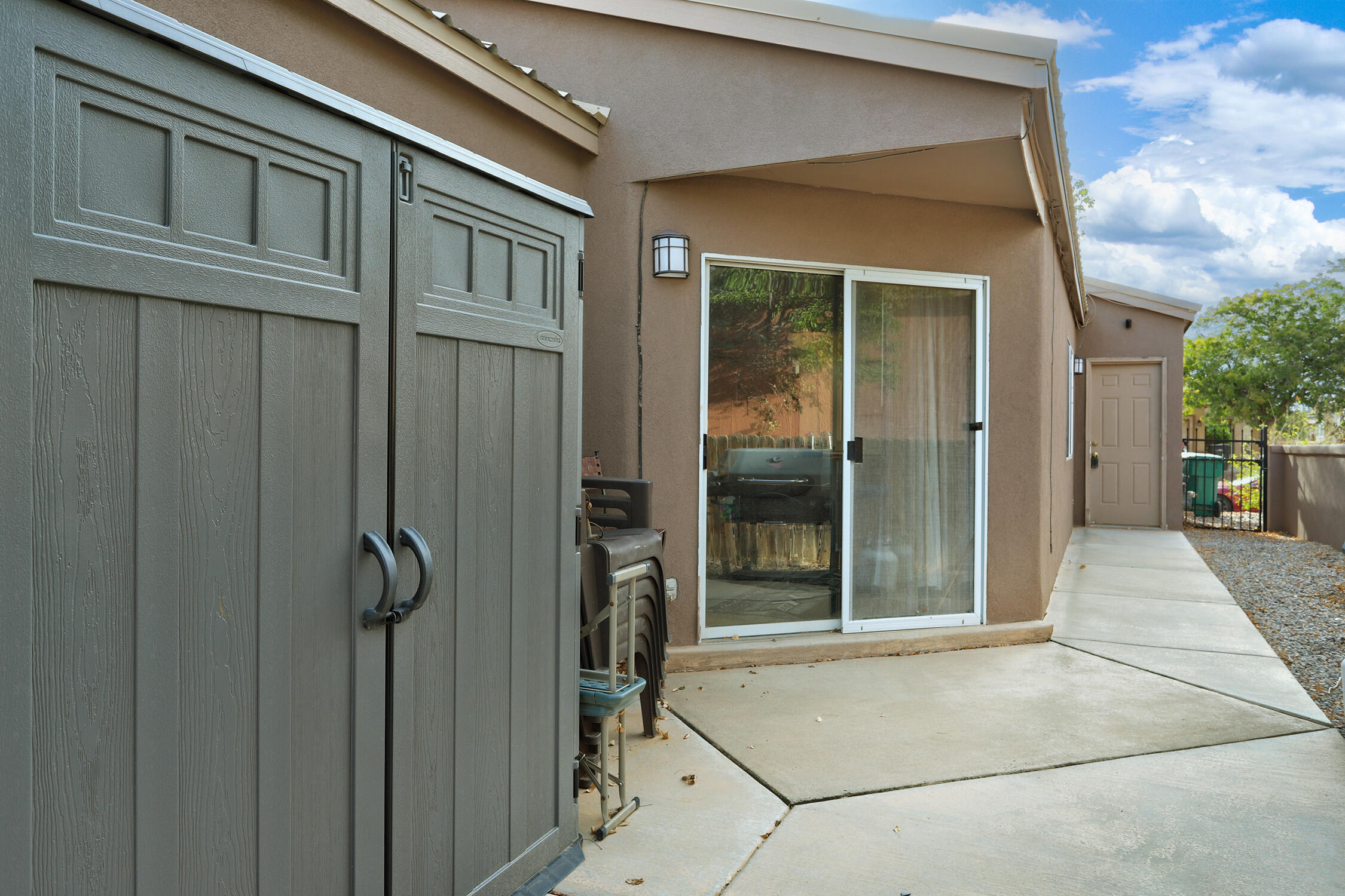 Photo 4 — 2176 High Desert Circle NE