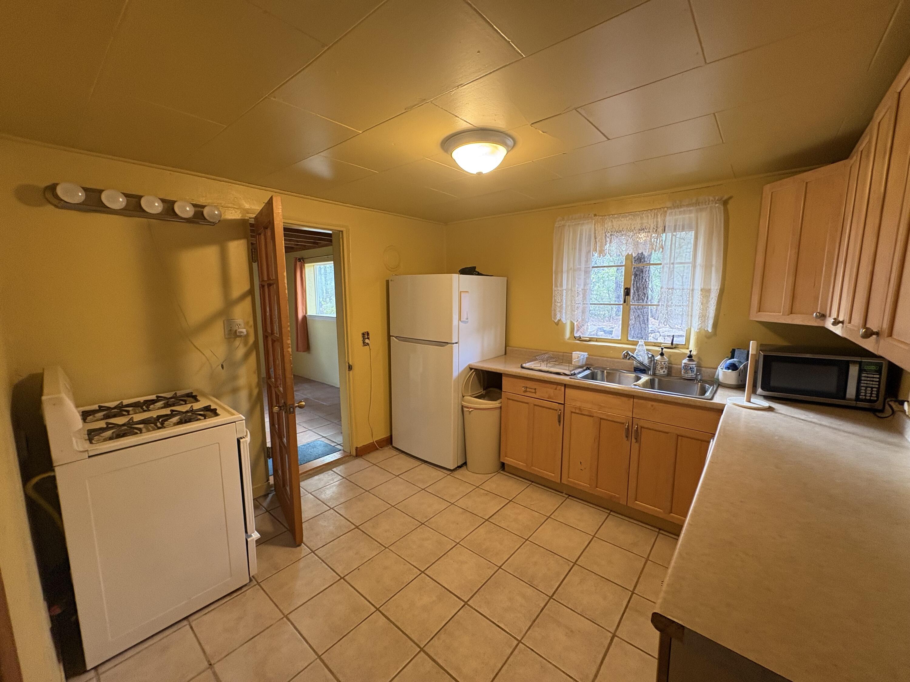 Photo 6 — 42 Ridge Drive