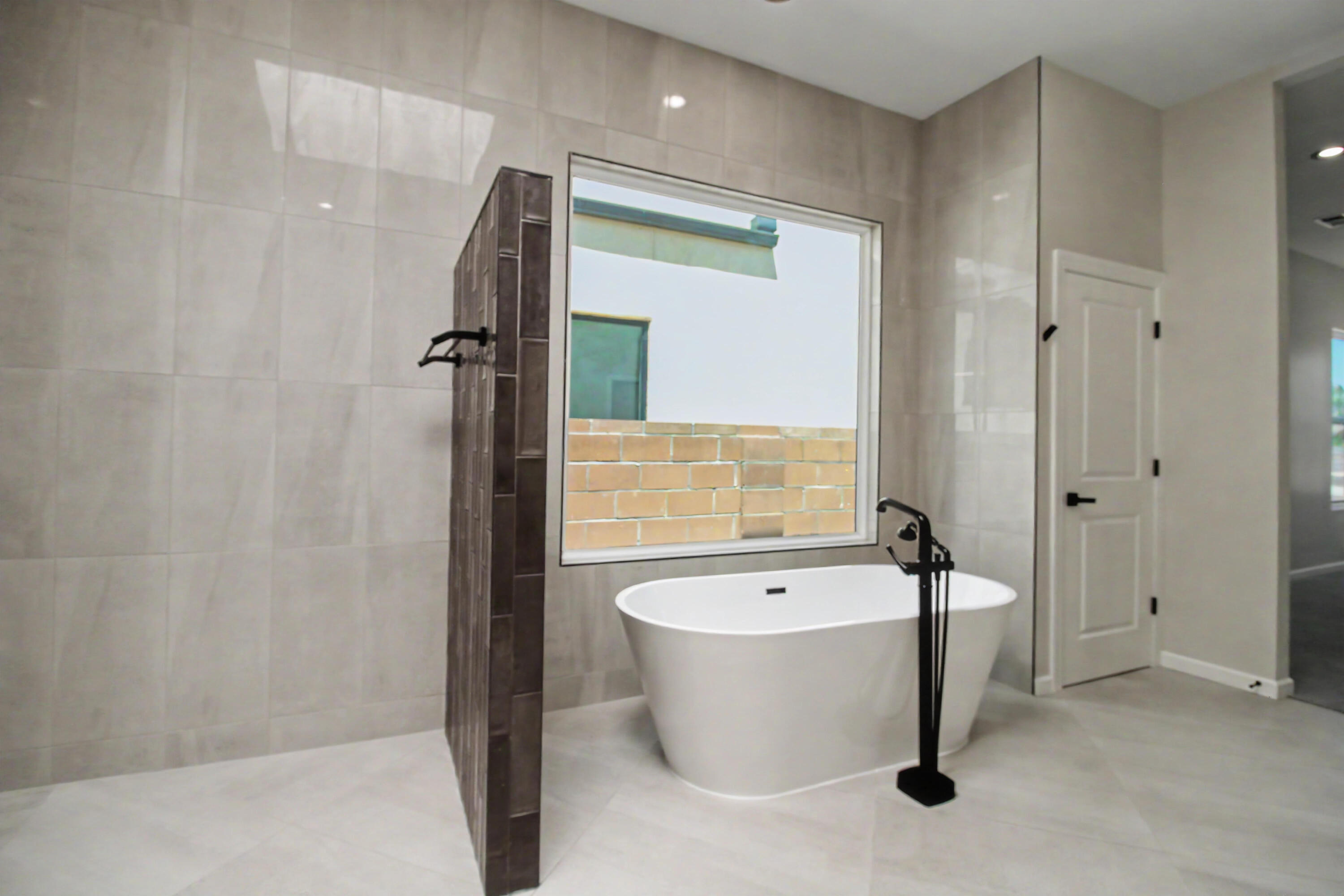 Photo 2 — 1321 Van Cleave Road NW