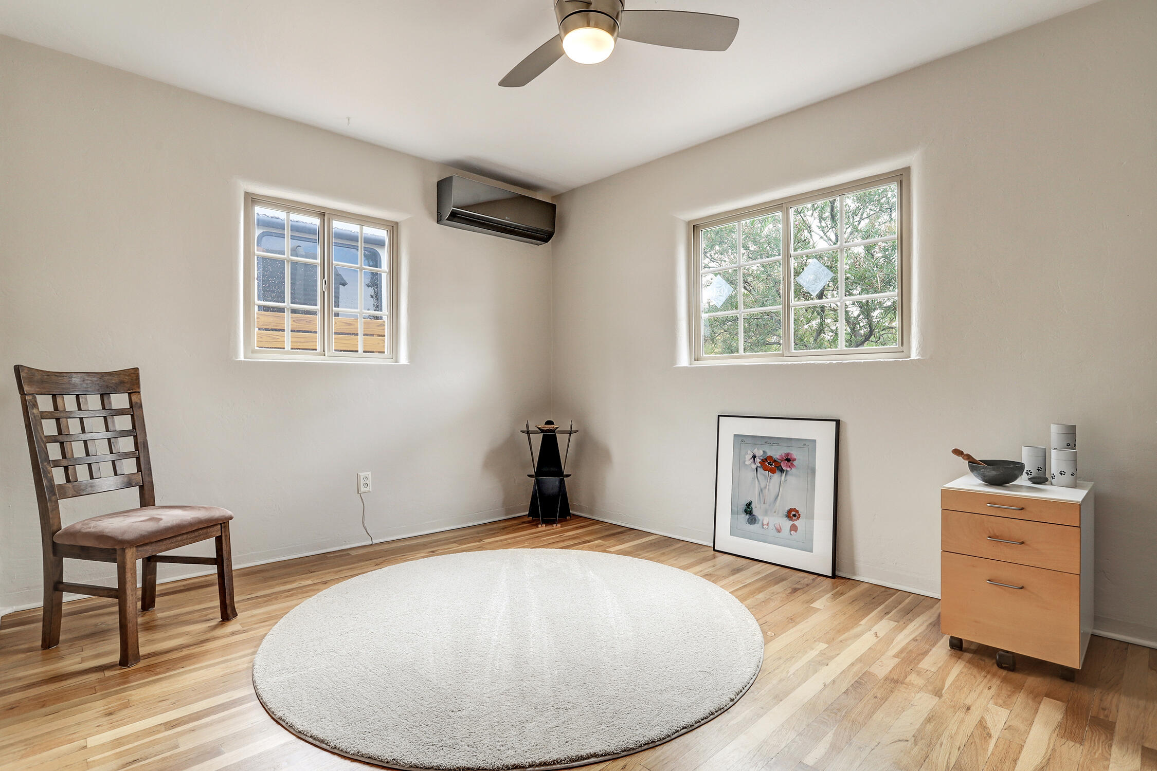 Photo 14 — 420 Manzano Street NE