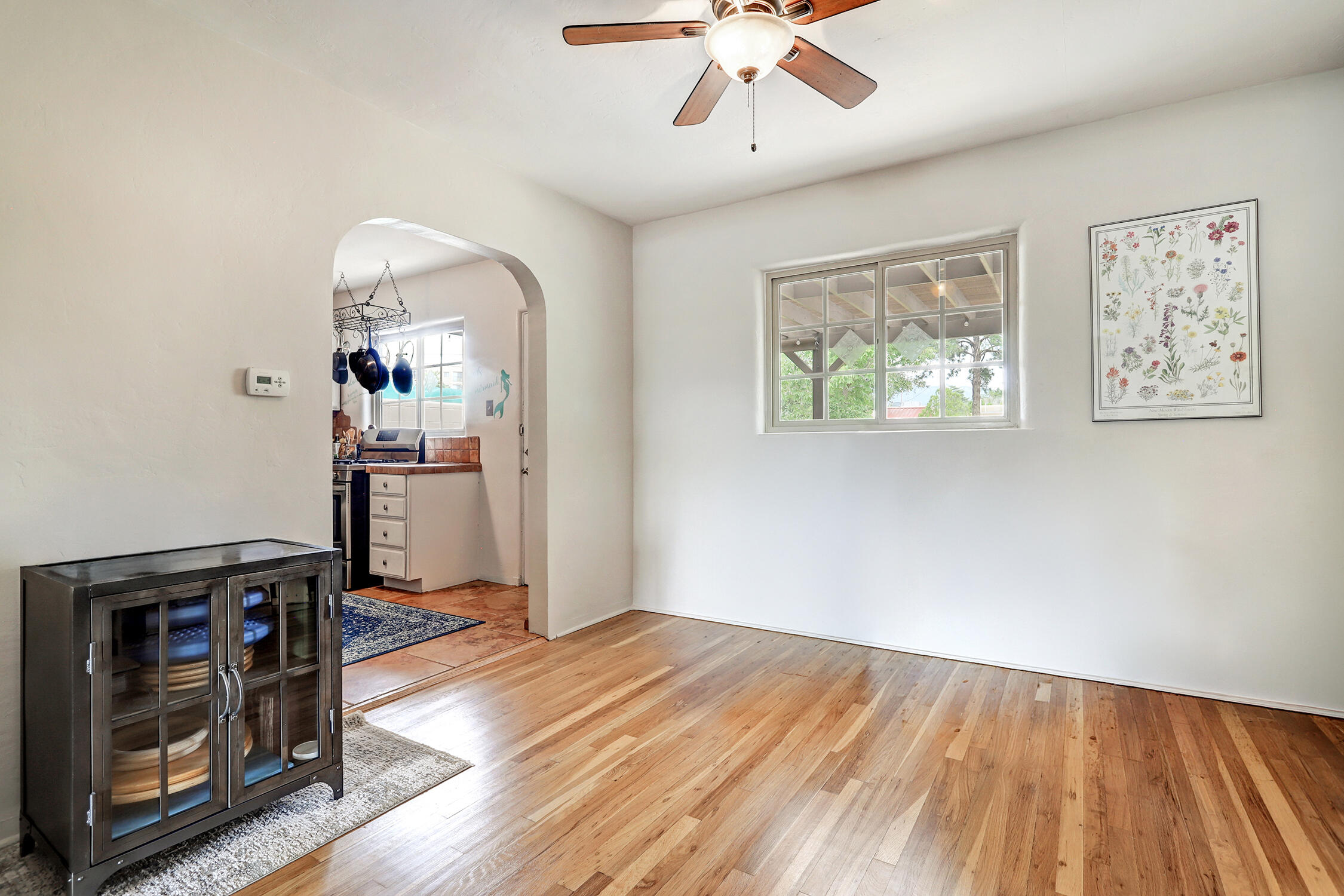 Photo 7 — 420 Manzano Street NE