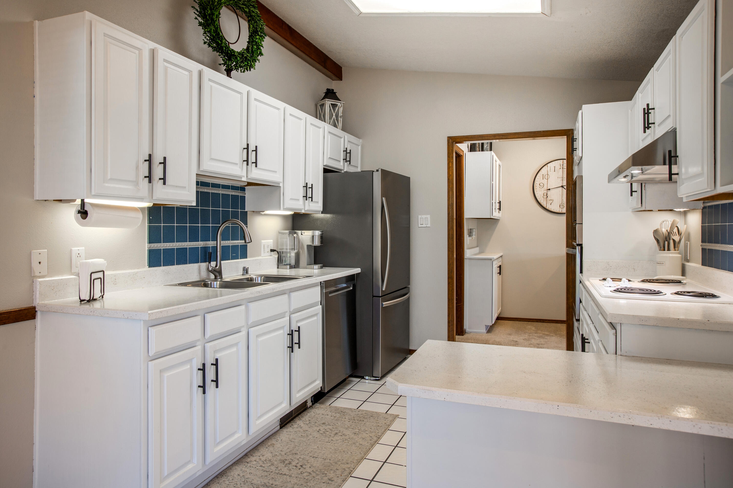 Photo 11 — 9618 Freedom Way NE