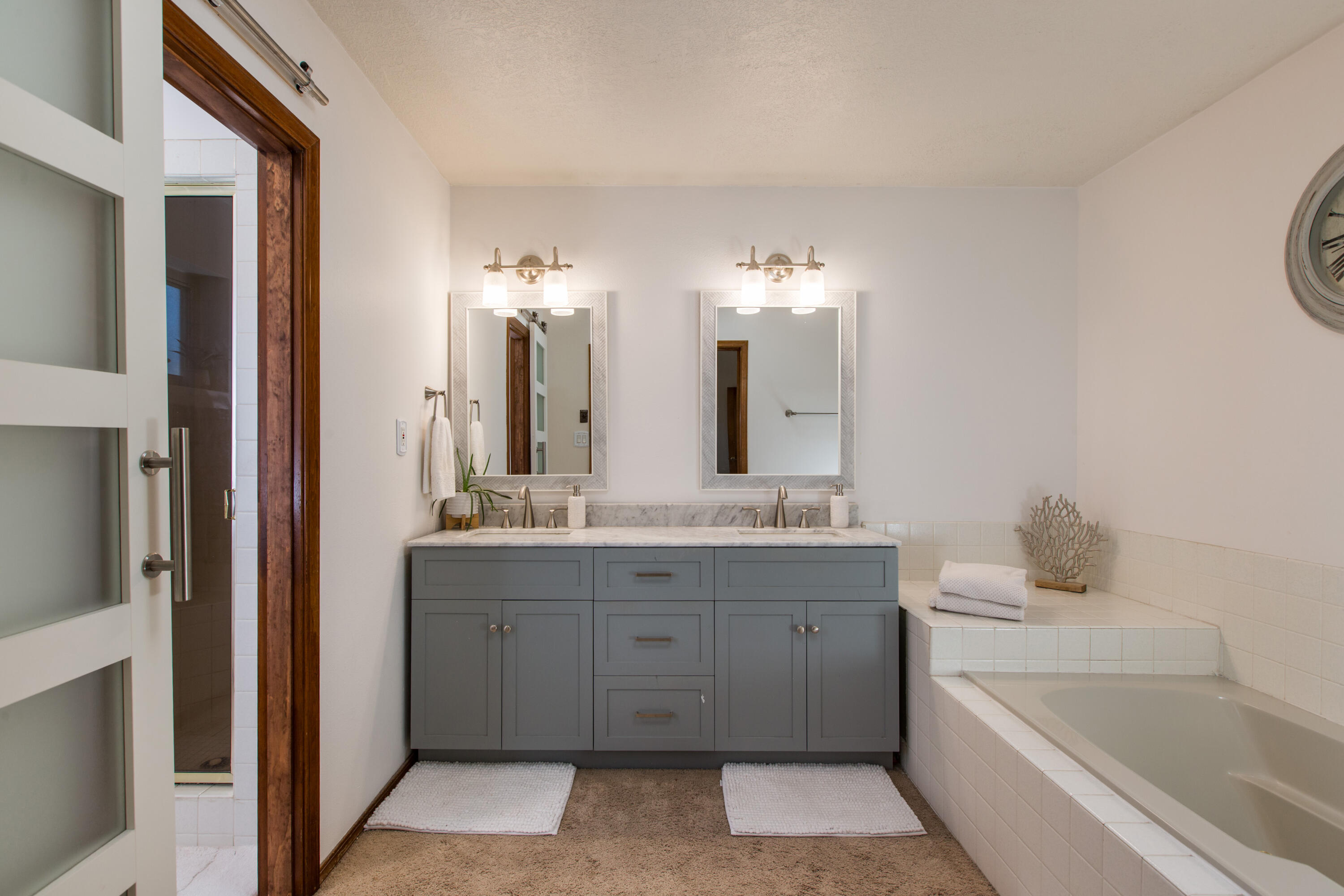 Photo 17 — 9618 Freedom Way NE