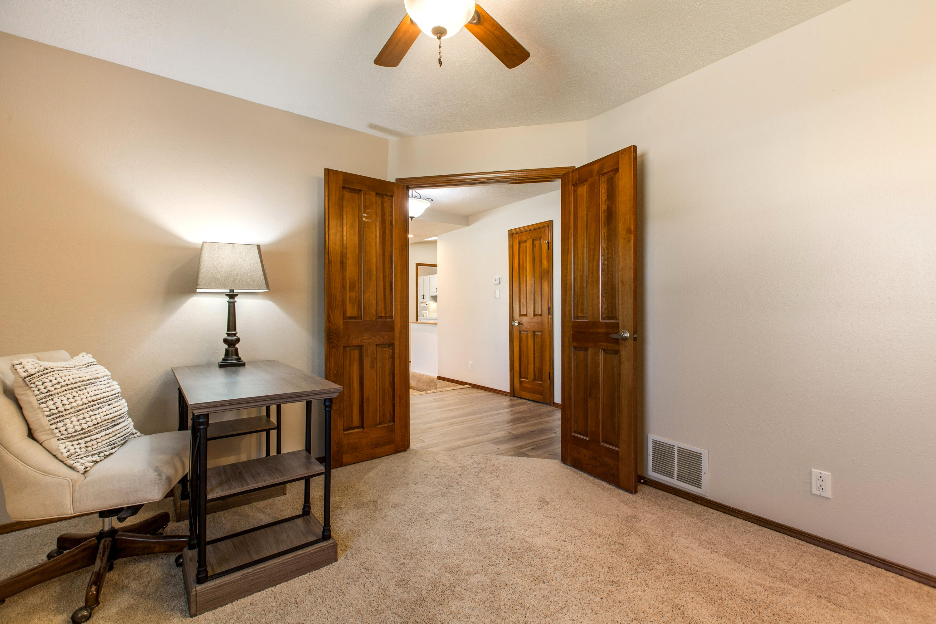 Photo 19 — 9618 Freedom Way NE