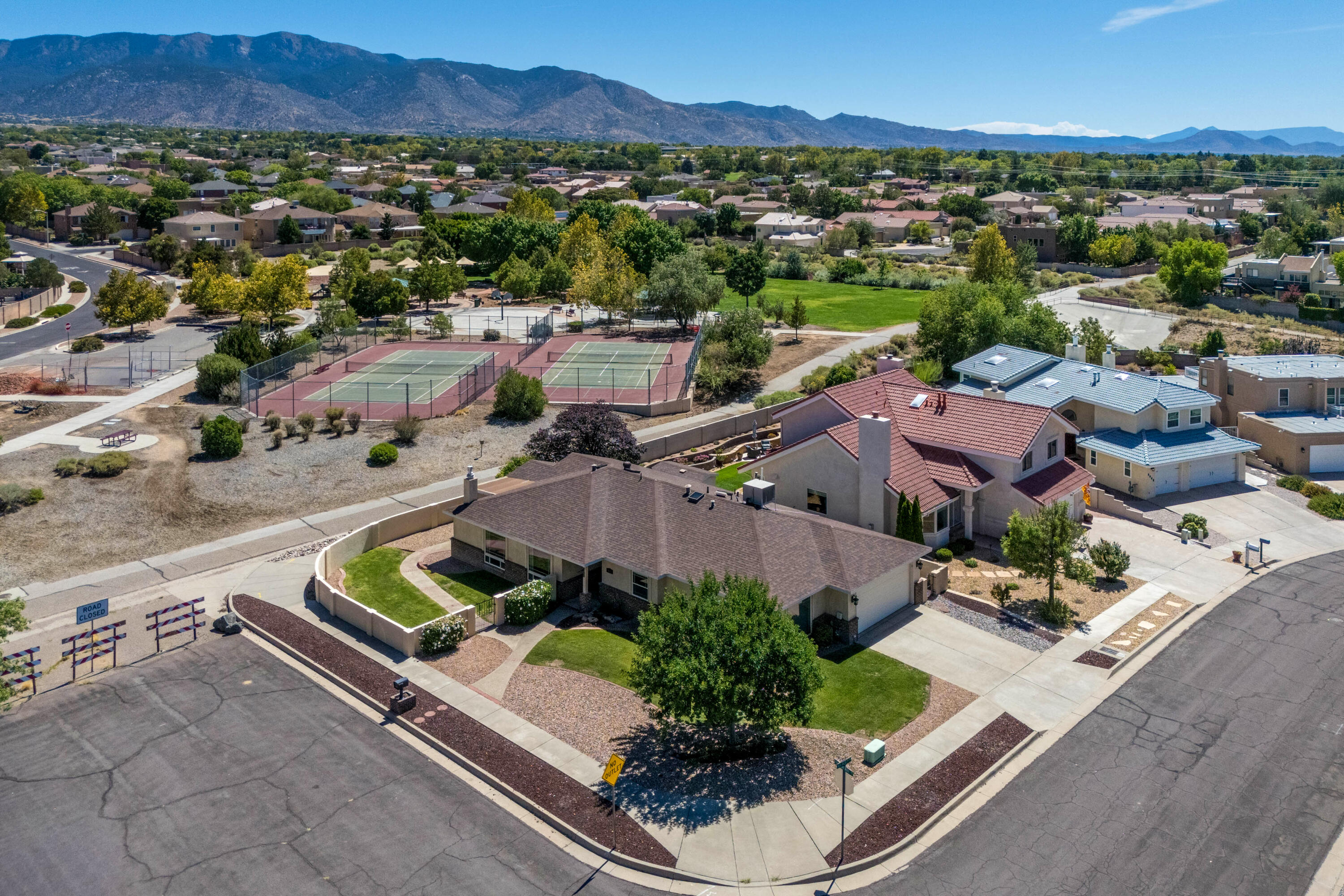Photo 9 — 9618 Freedom Way NE