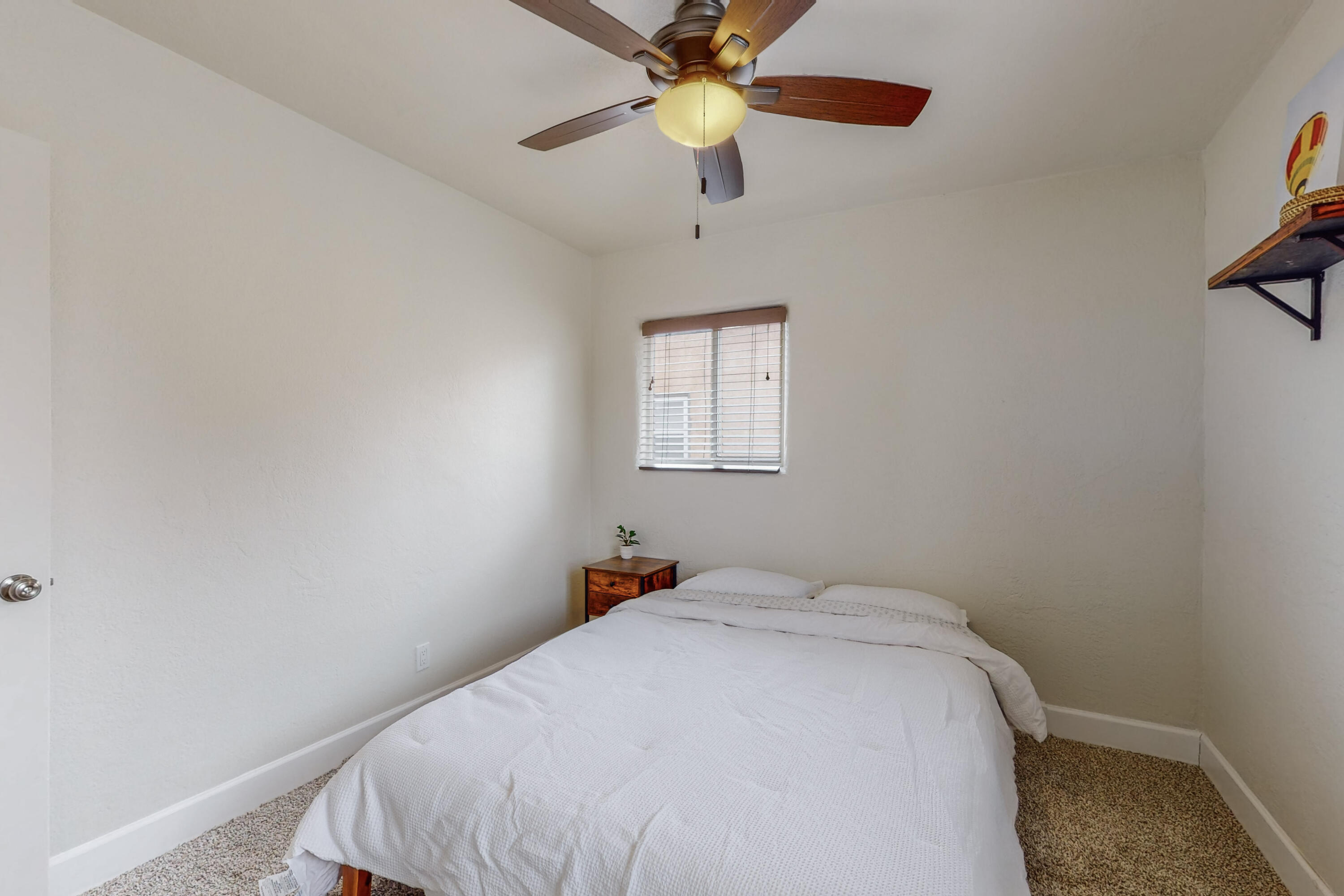 Photo 6 — 527 Gene Avenue NW