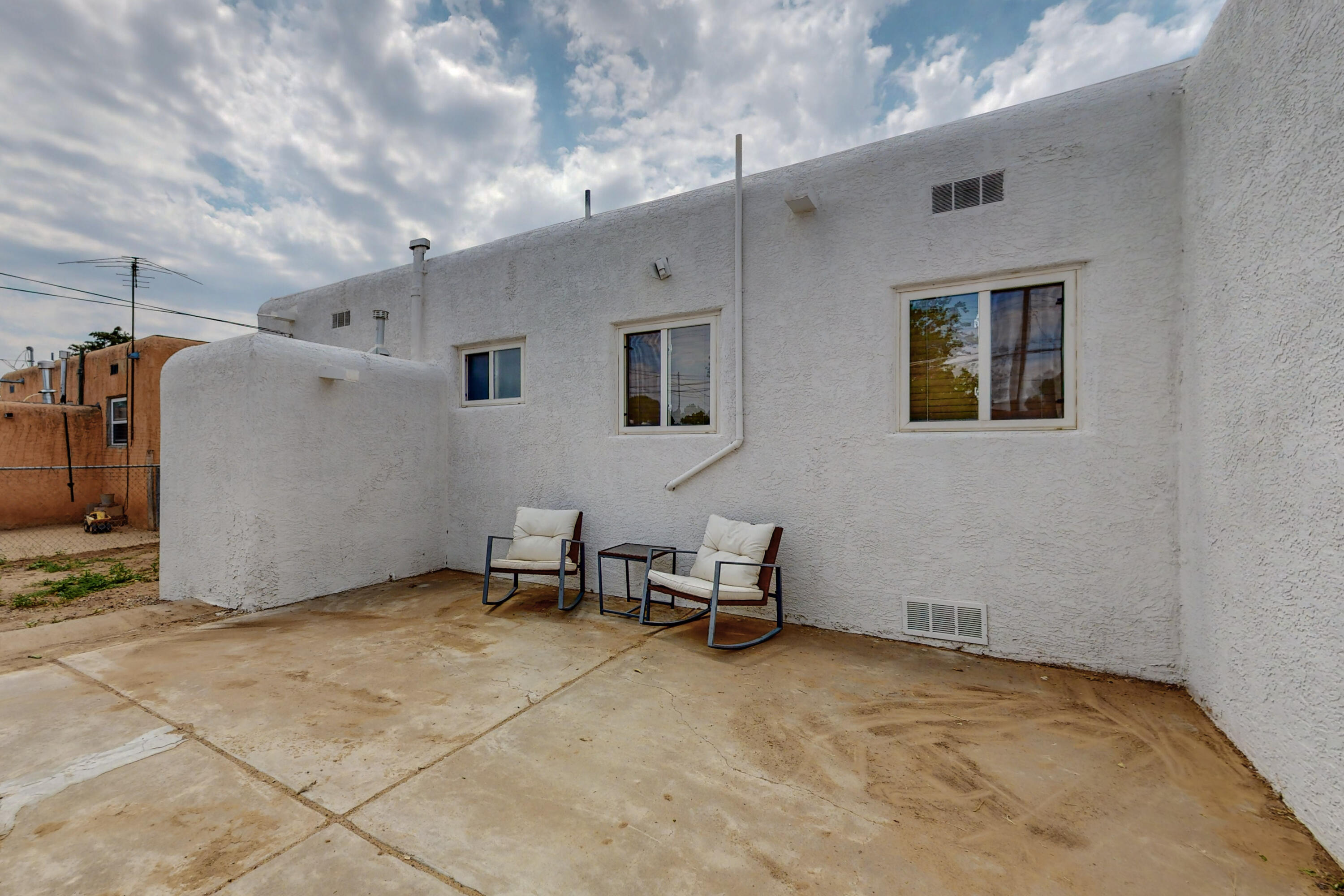 Photo 11 — 527 Gene Avenue NW