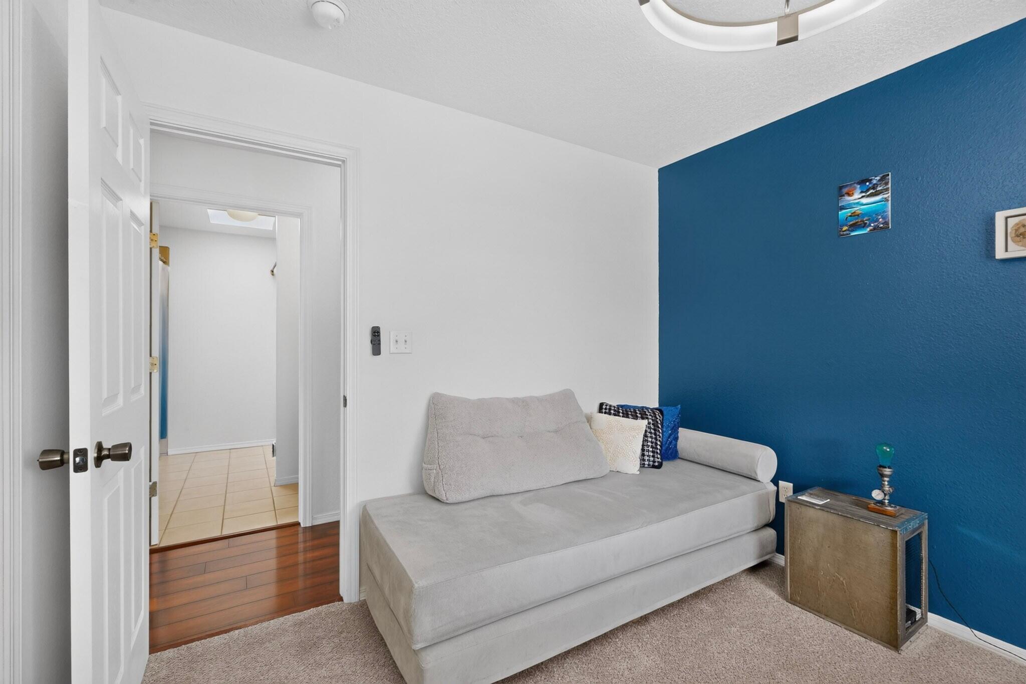 Photo 3 — 4701 Morris Street NE APT 2004