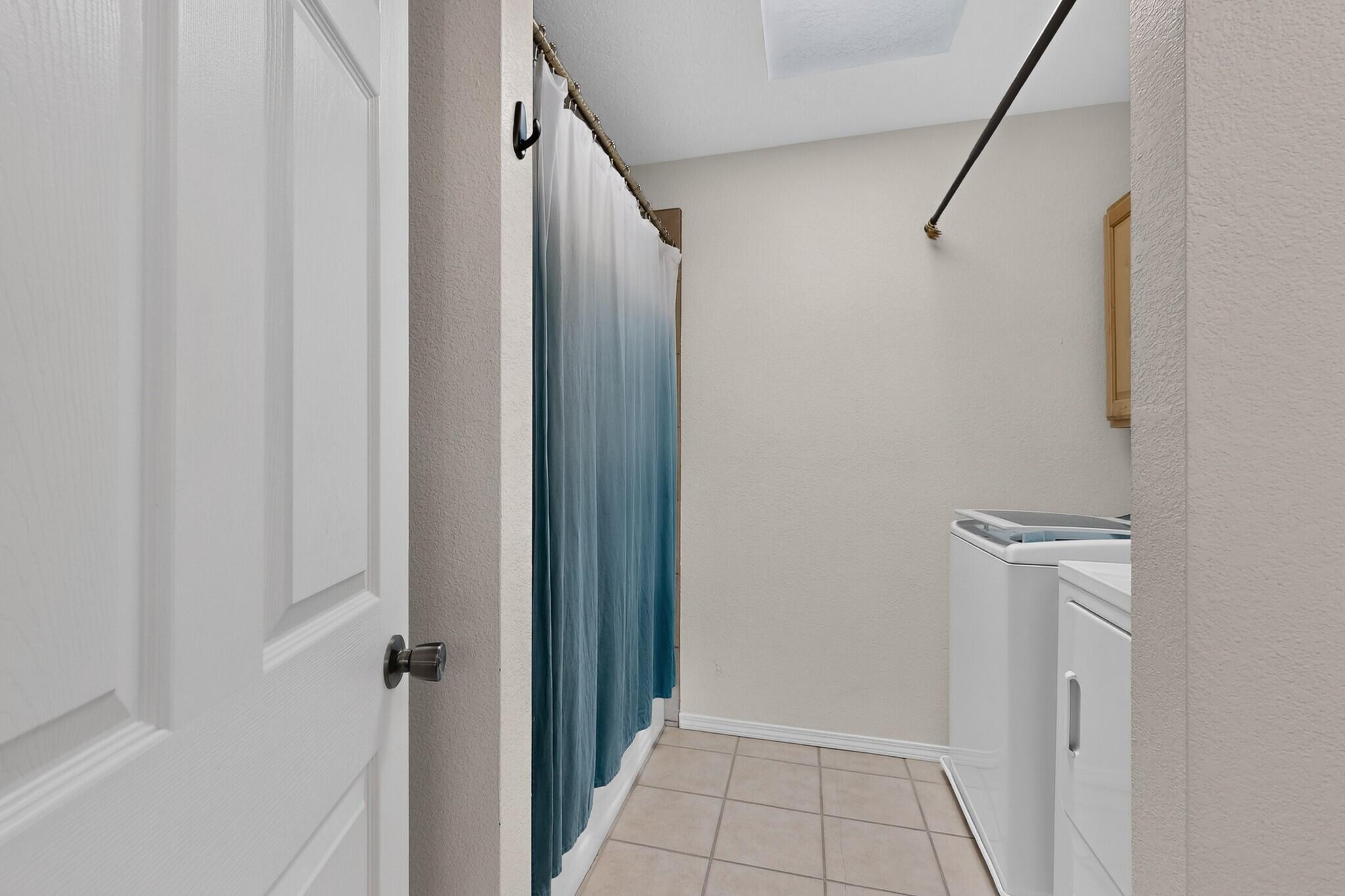 Photo 5 — 4701 Morris Street NE APT 2004