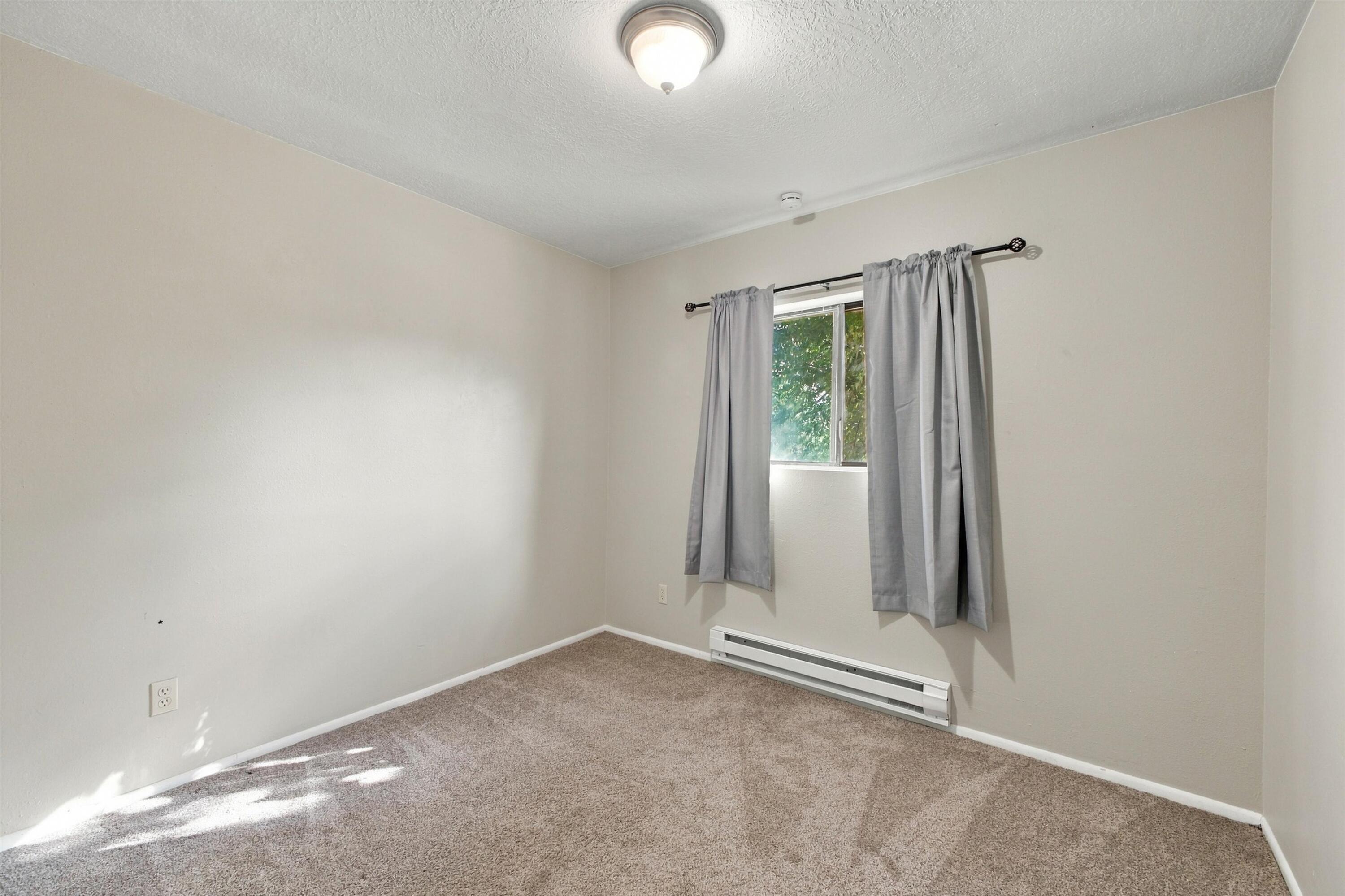 Photo 5 — 33 Derek Road
