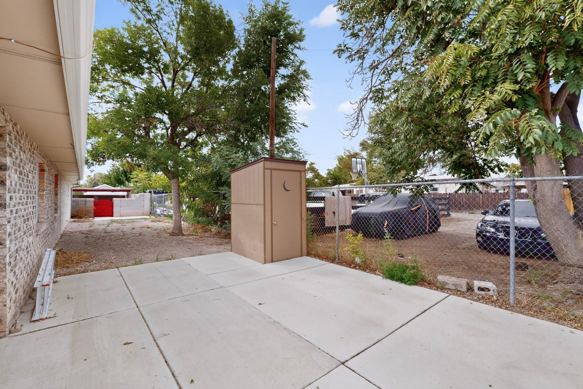 Photo 17 — 1502 La Vega Drive SW
