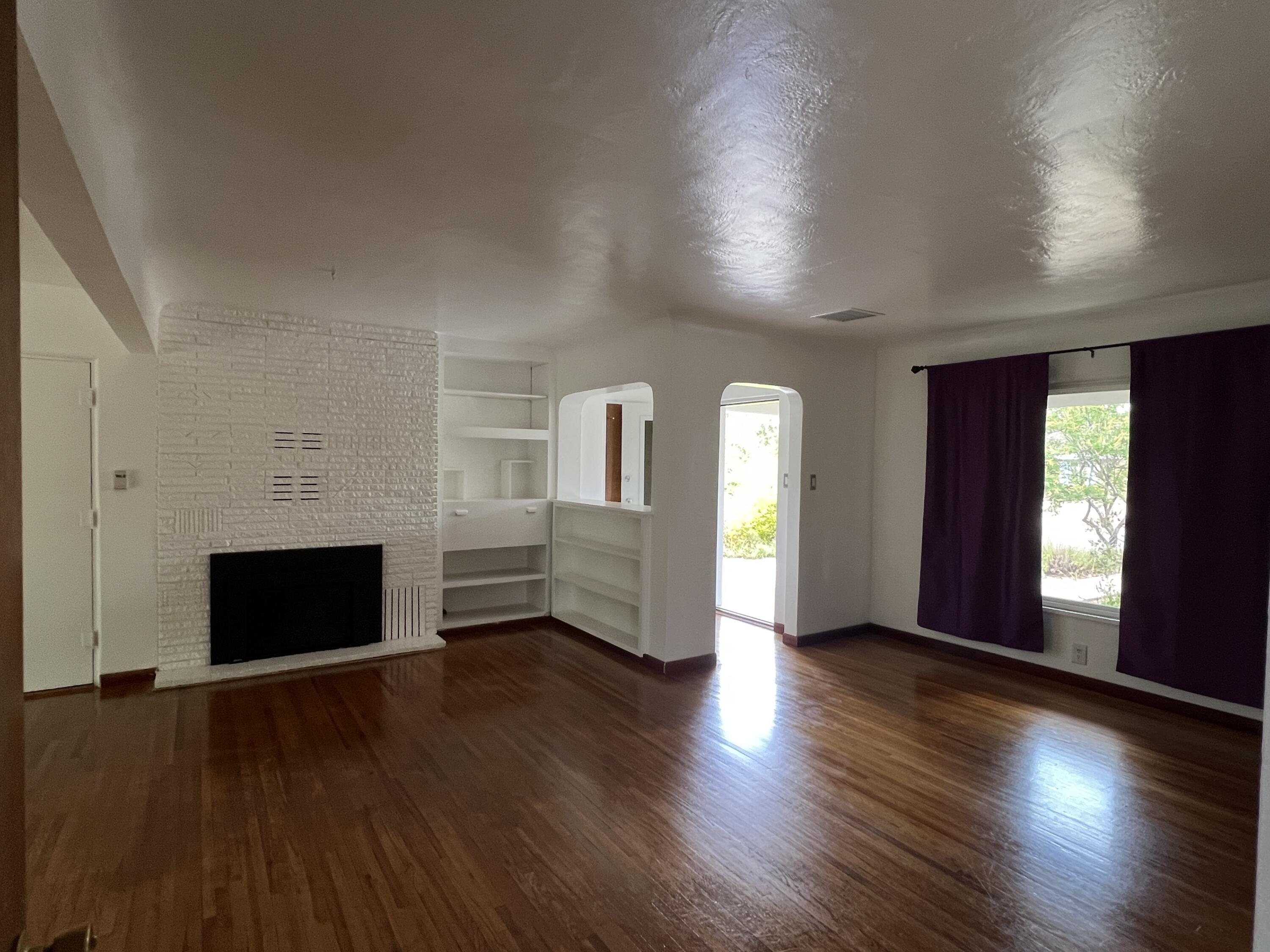 Photo 14 — 925 Quincy Street NE