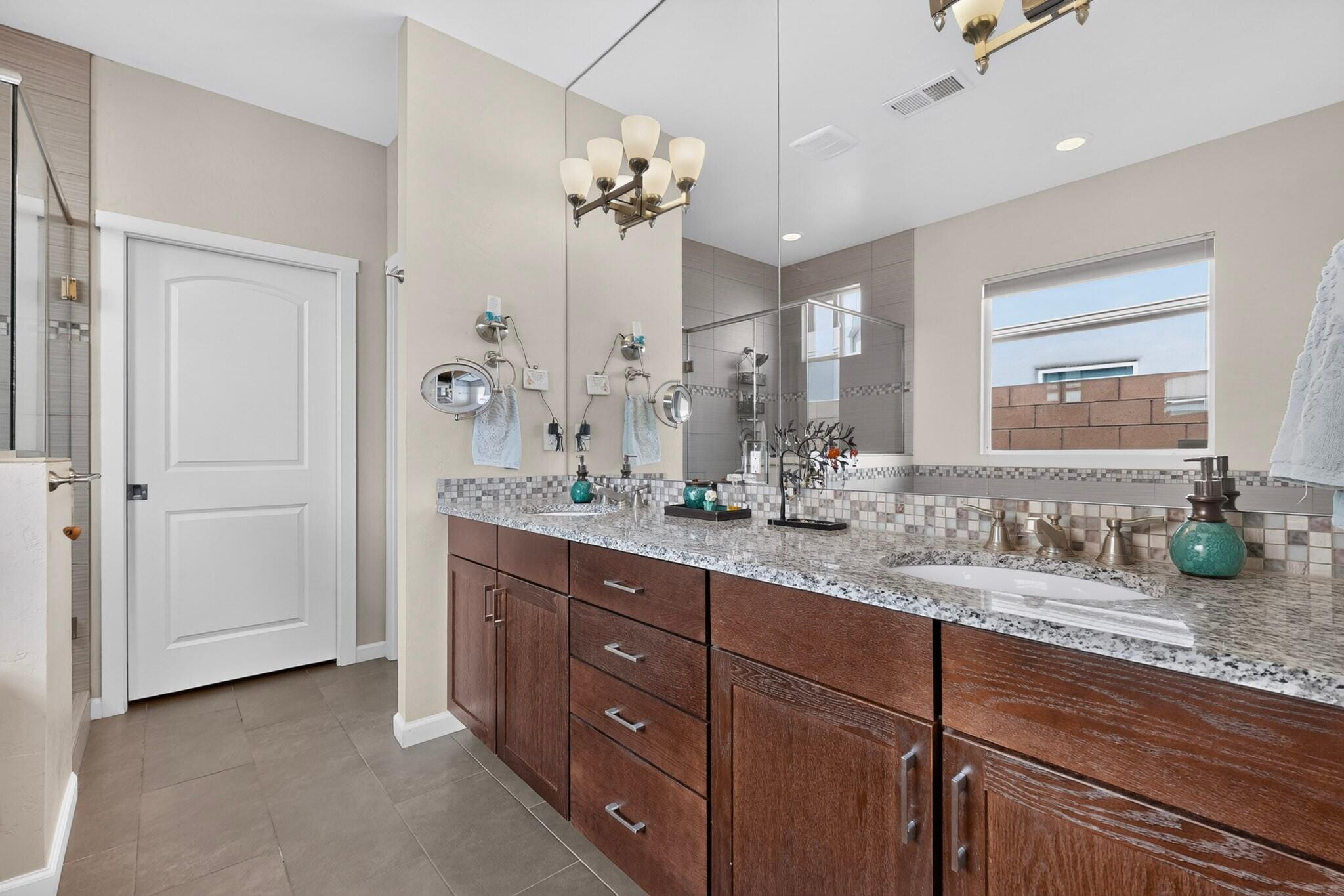 Photo 19 — 636 Rio Azul Lane NW