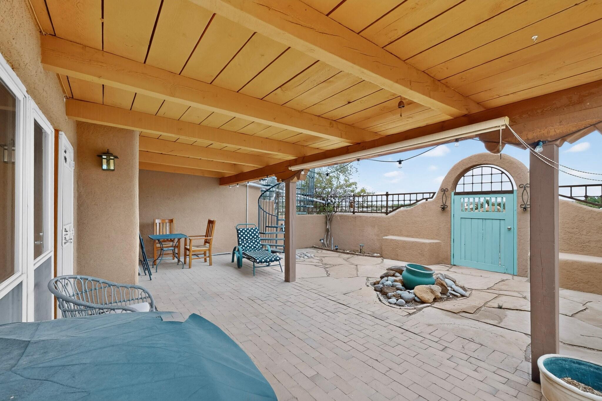 Photo 6 — 700 Lakeview Circle SE